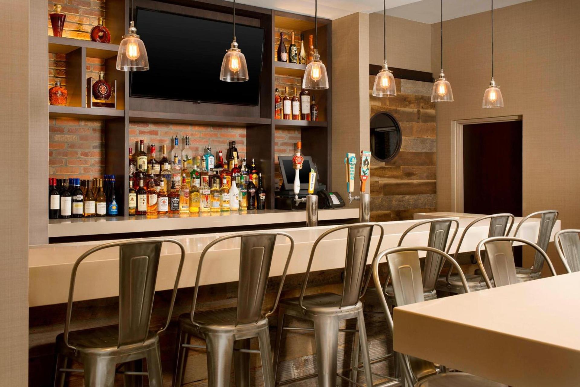 Four Points by Sheraton Jacksonville Beachfront photo 17