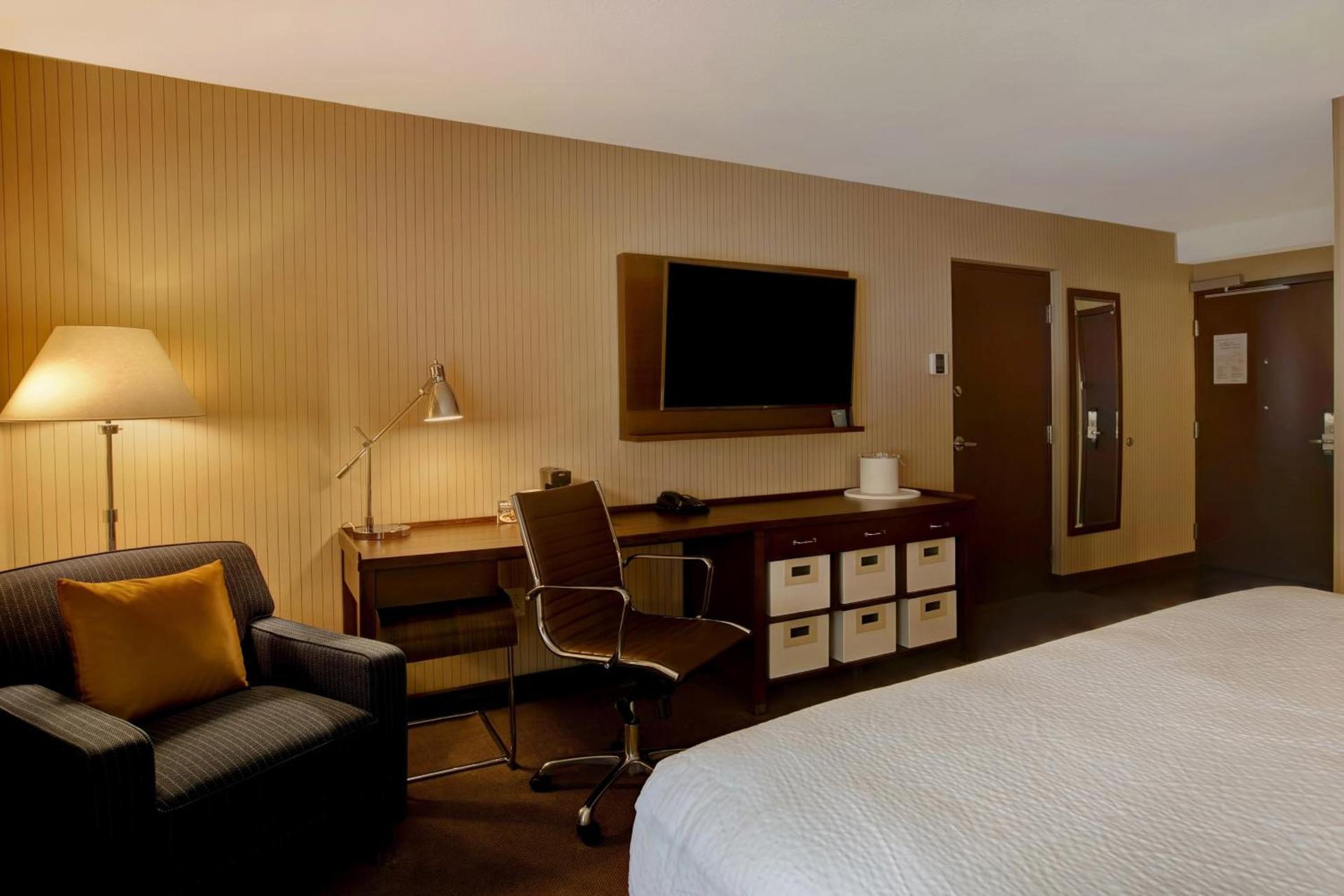 Four Points by Sheraton Peoria photo 31