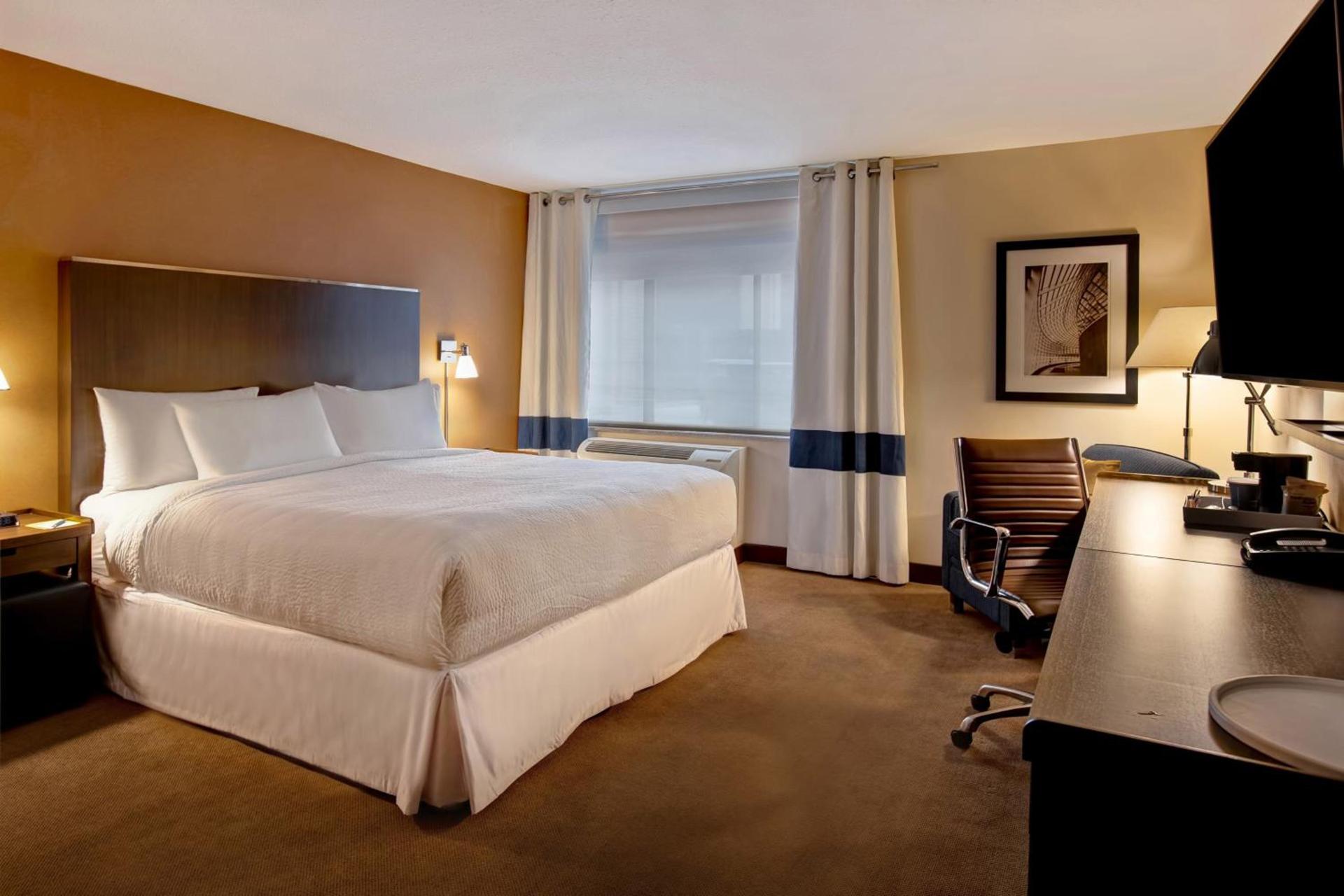 Four Points by Sheraton Peoria photo 32
