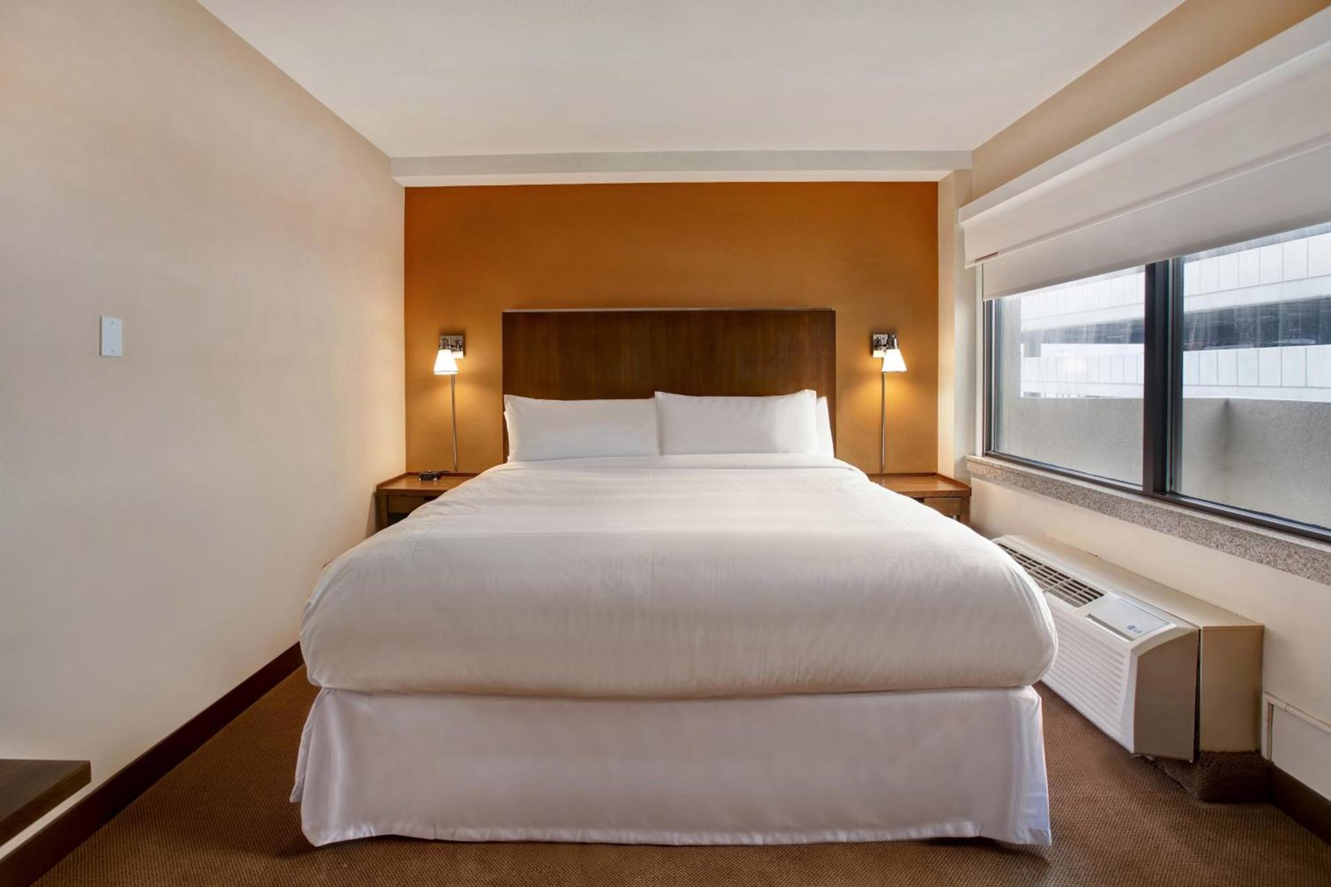 Four Points by Sheraton Peoria photo 53