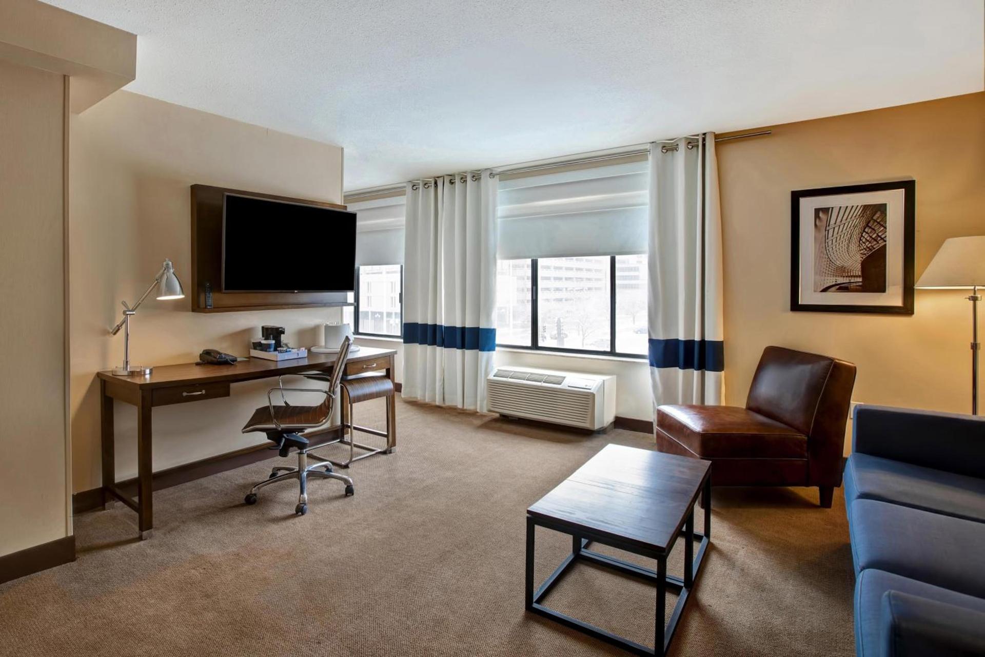 Four Points by Sheraton Peoria photo 52