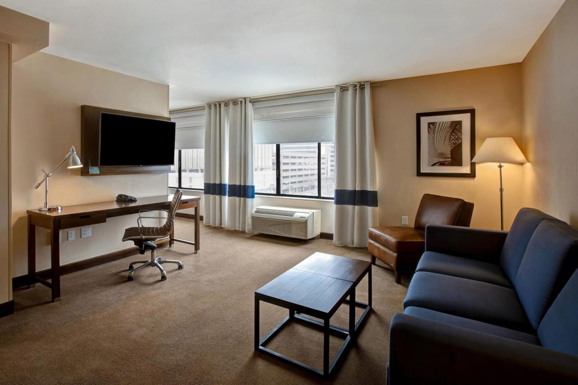 Four Points by Sheraton Peoria photo 59