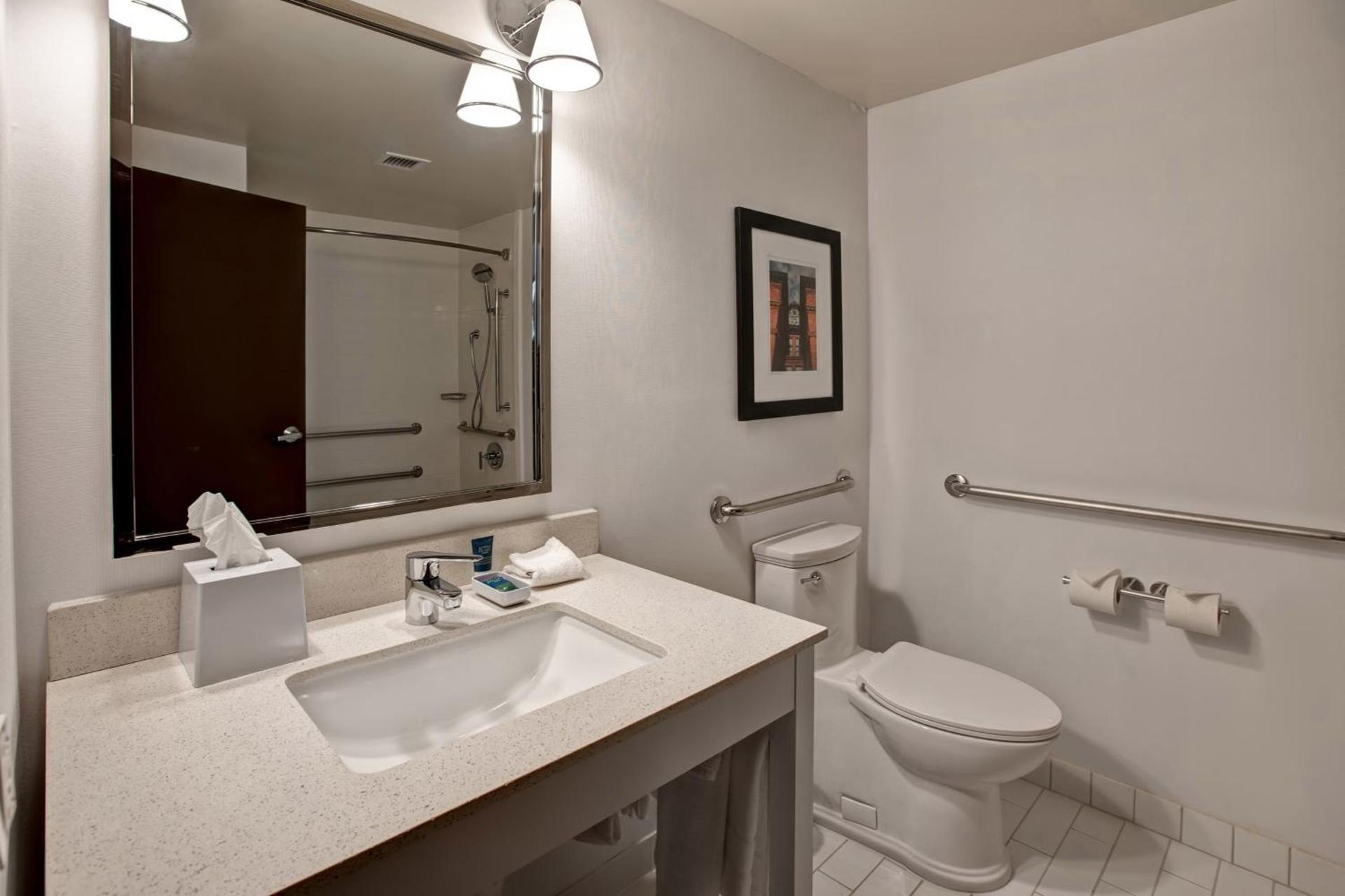Four Points by Sheraton Peoria photo 63