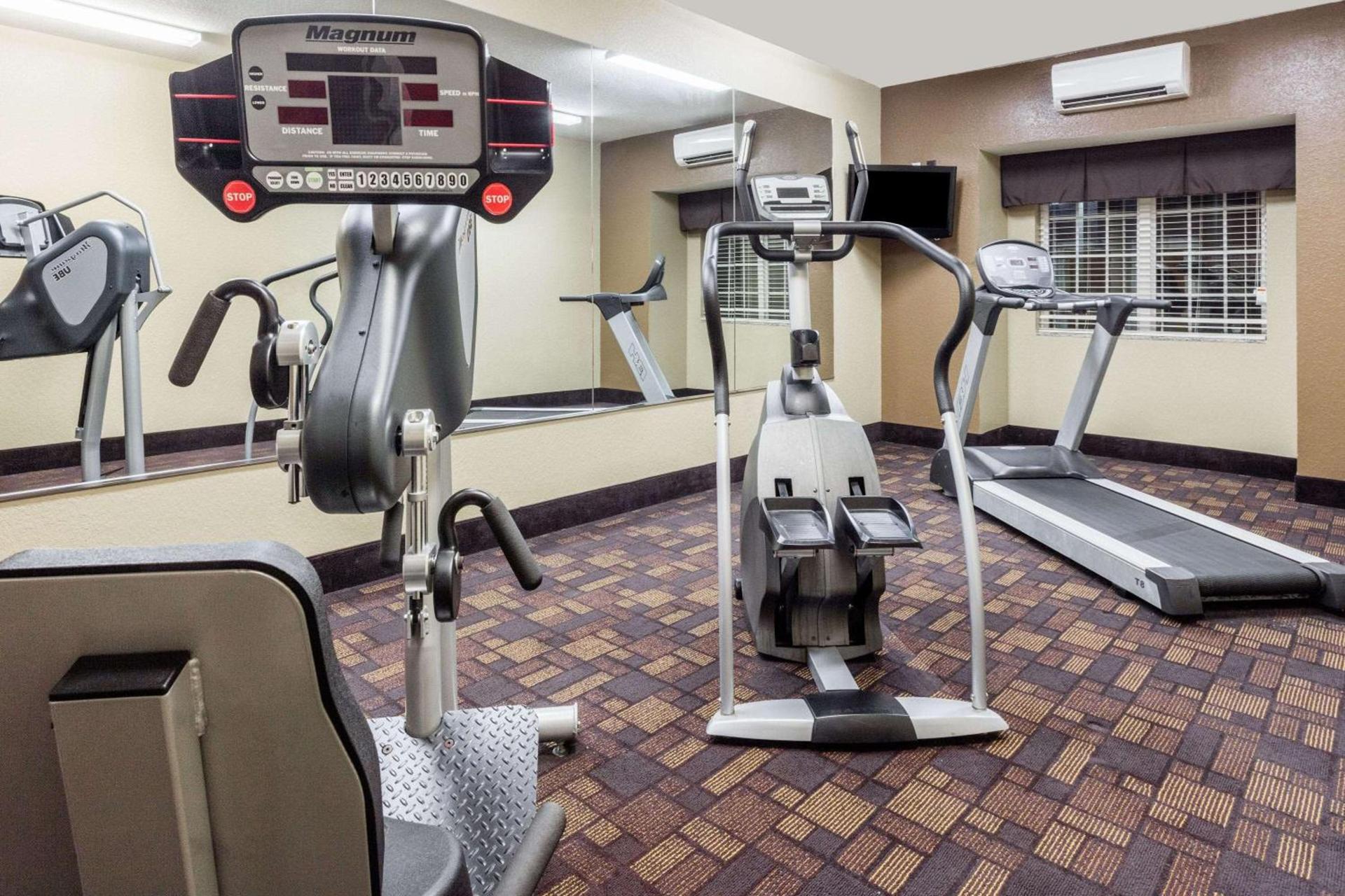 Microtel Inn & Suites by Wyndham Macon photo 6