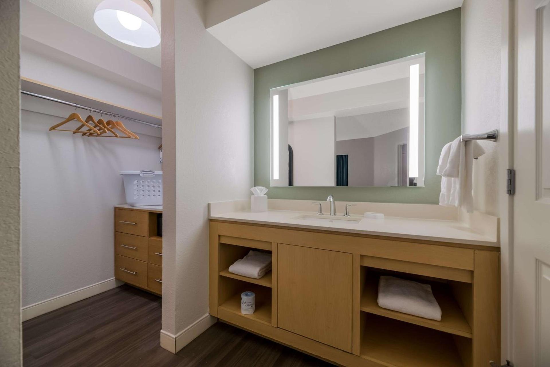 Sonesta ES Suites Orlando International Drive photo 8