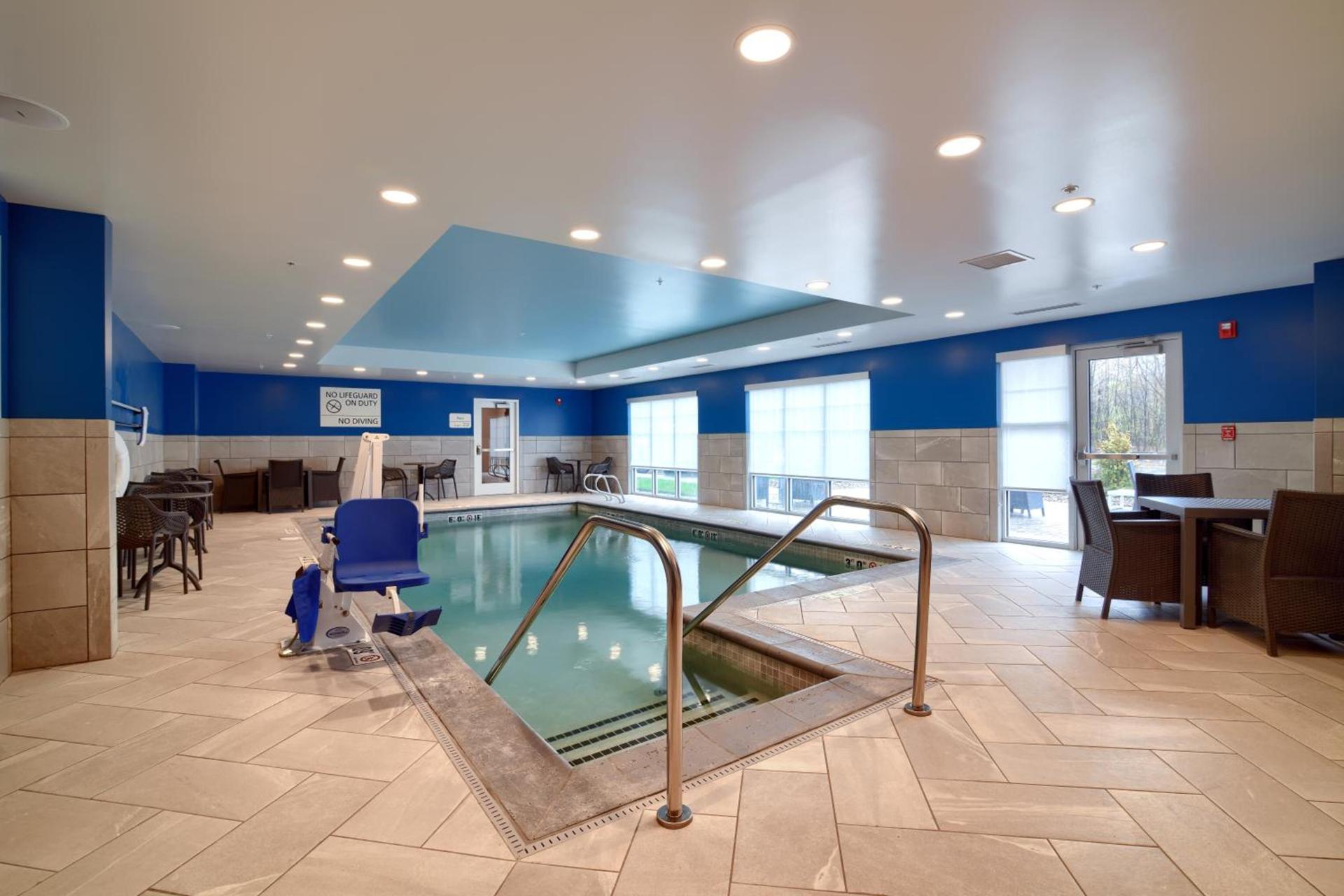 Hampton Inn Lincoln White Mountains photo 43