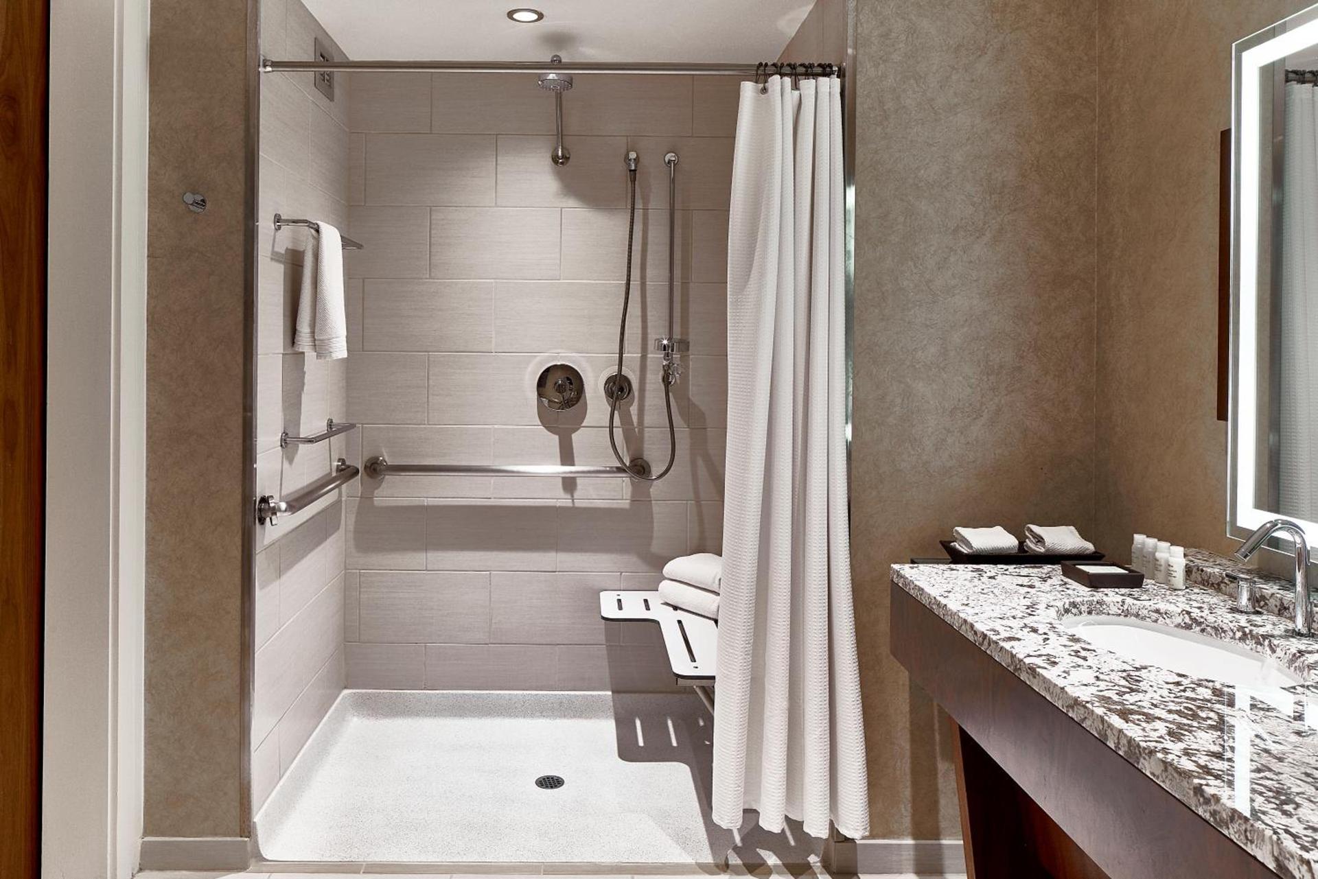 Renaissance Atlanta Midtown Hotel photo 2