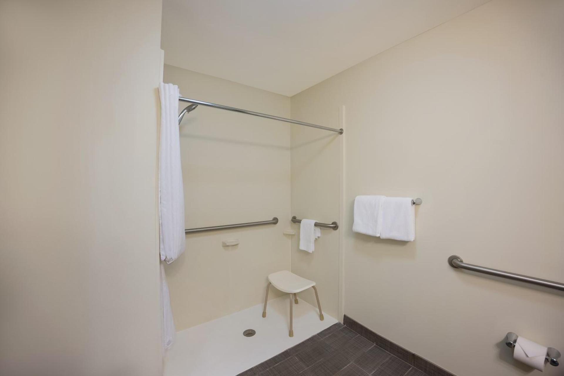 Sleep Inn & Suites Colby photo 19