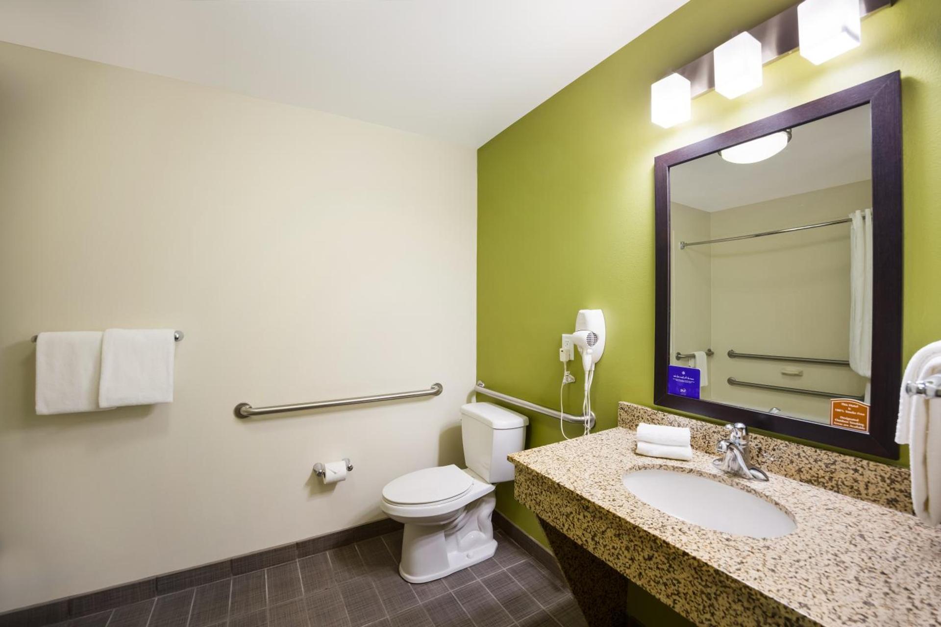 Sleep Inn & Suites Colby photo 32