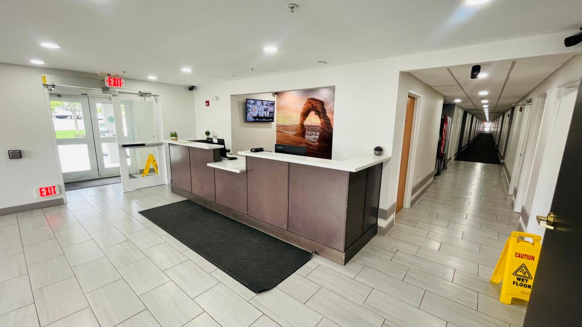 Royal Inn Midvale photo 8