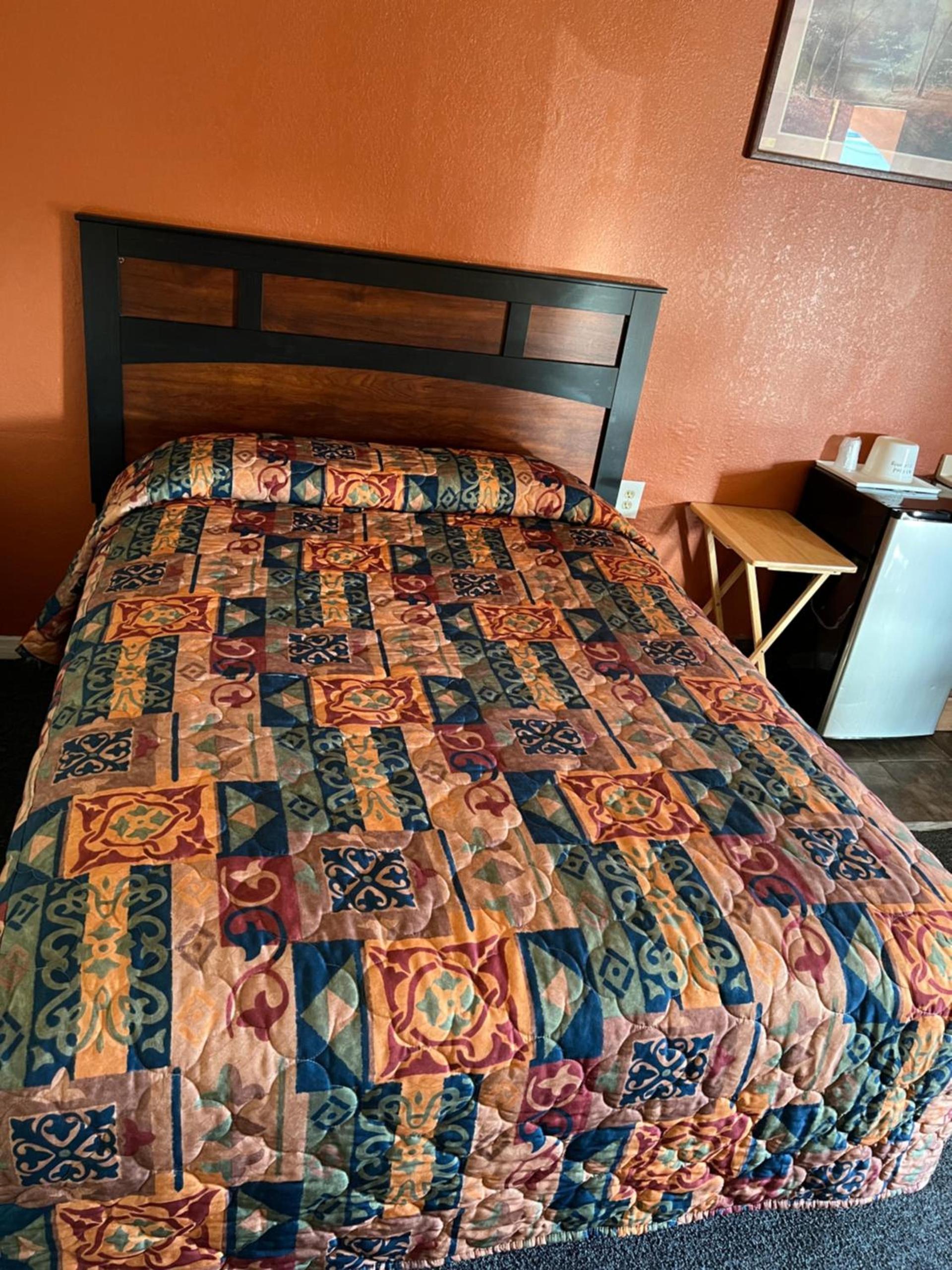 Economy Inn Odessa photo 18