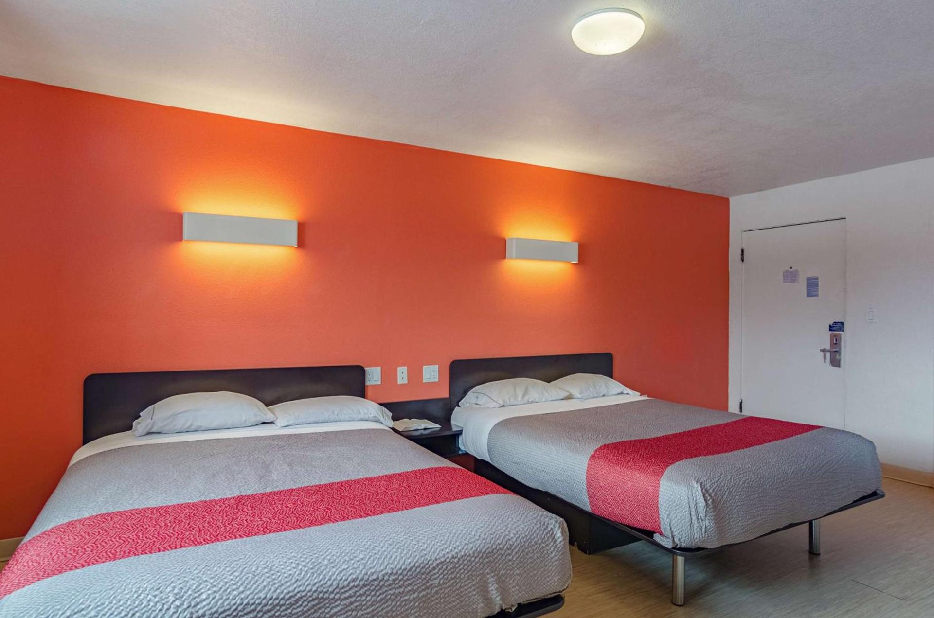 Motel 6 Riverton WY photo 12