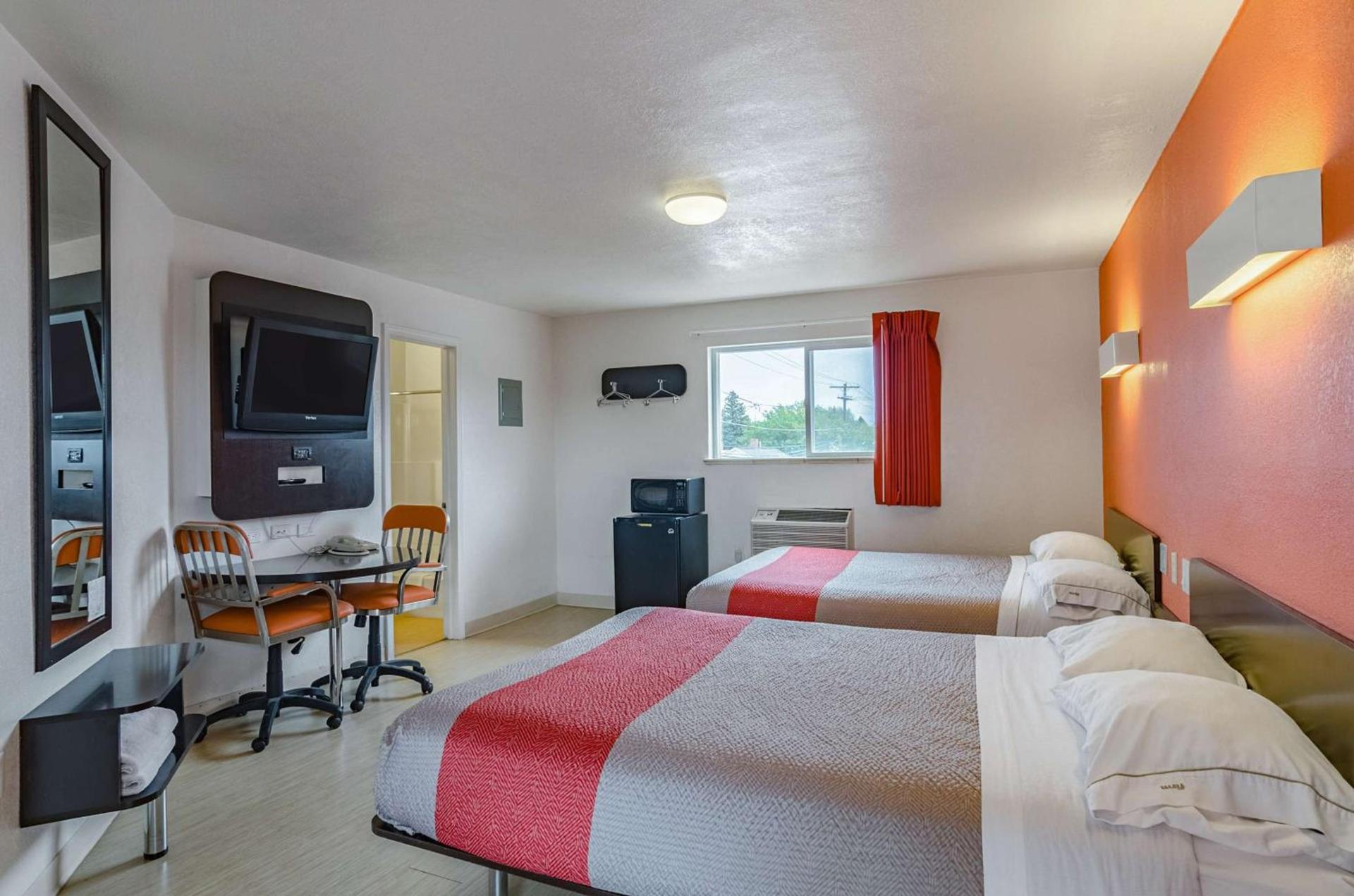 Motel 6 Riverton WY photo 13