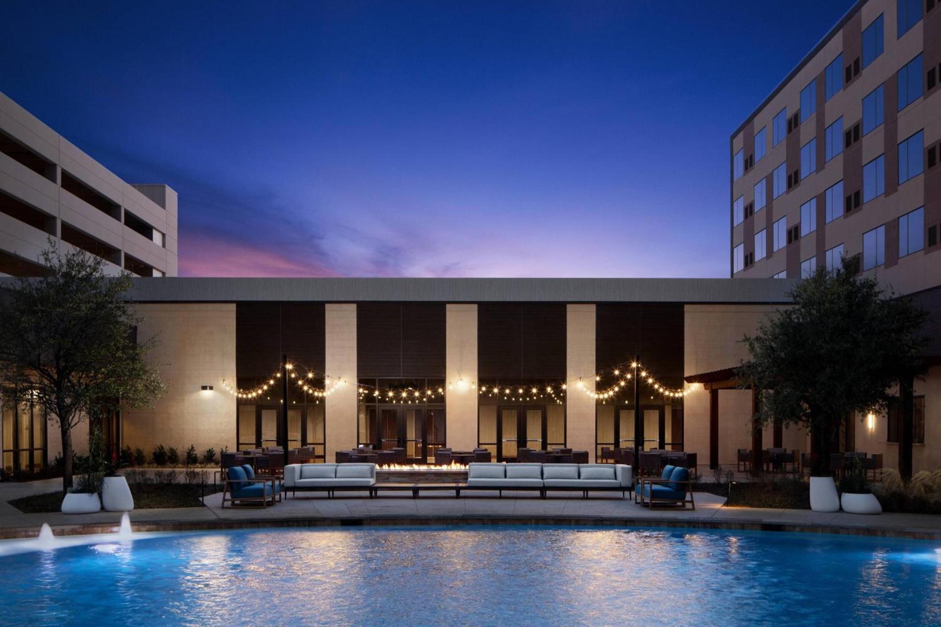 Marriott Dallas Allen Hotel & Convention Center photo 2
