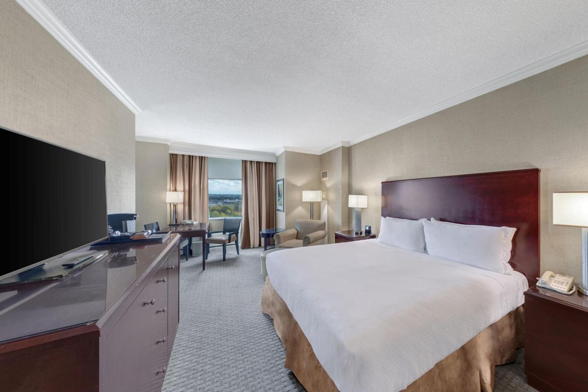 Renaissance Dallas North Hotel photo 11