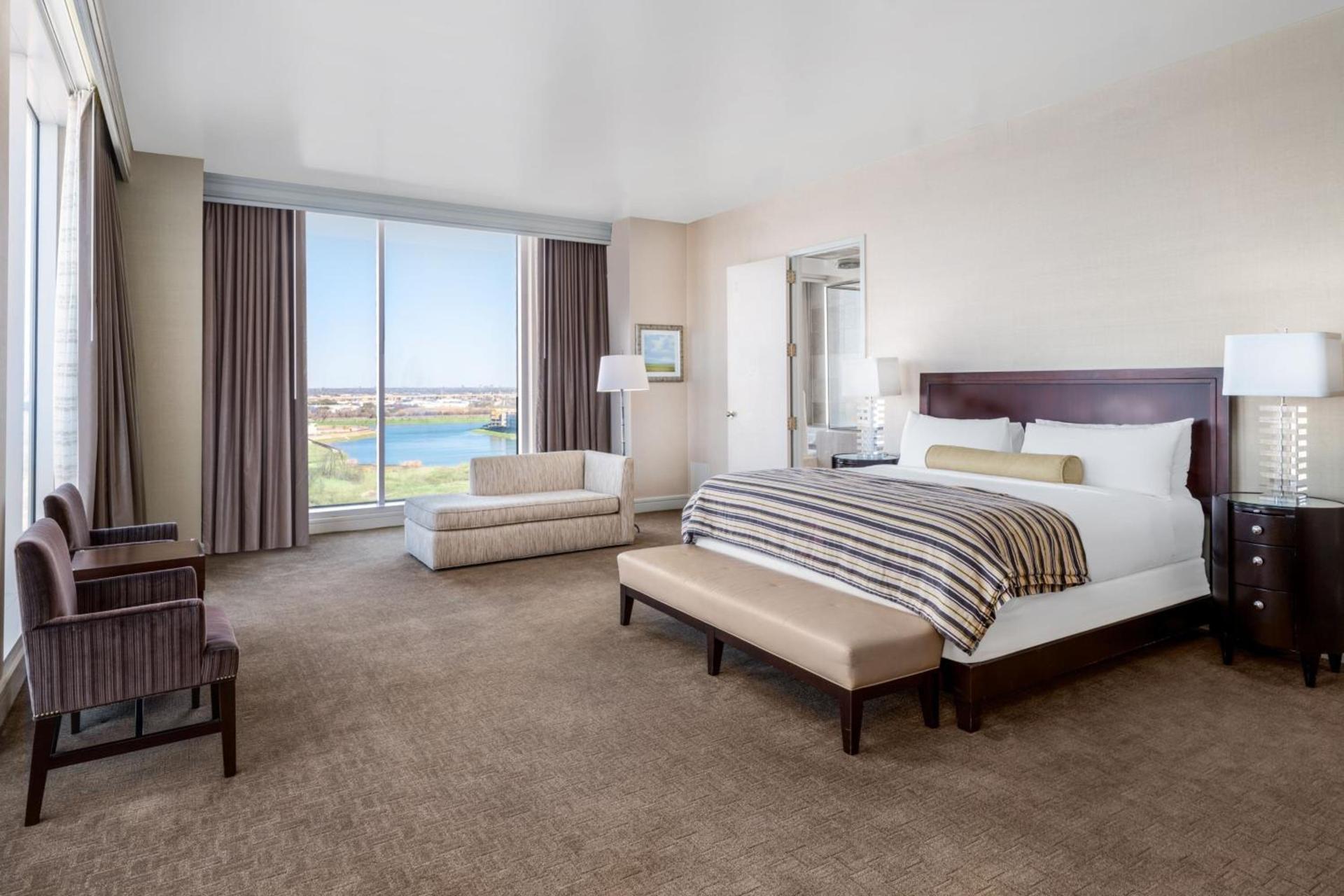 Renaissance Dallas North Hotel photo 18