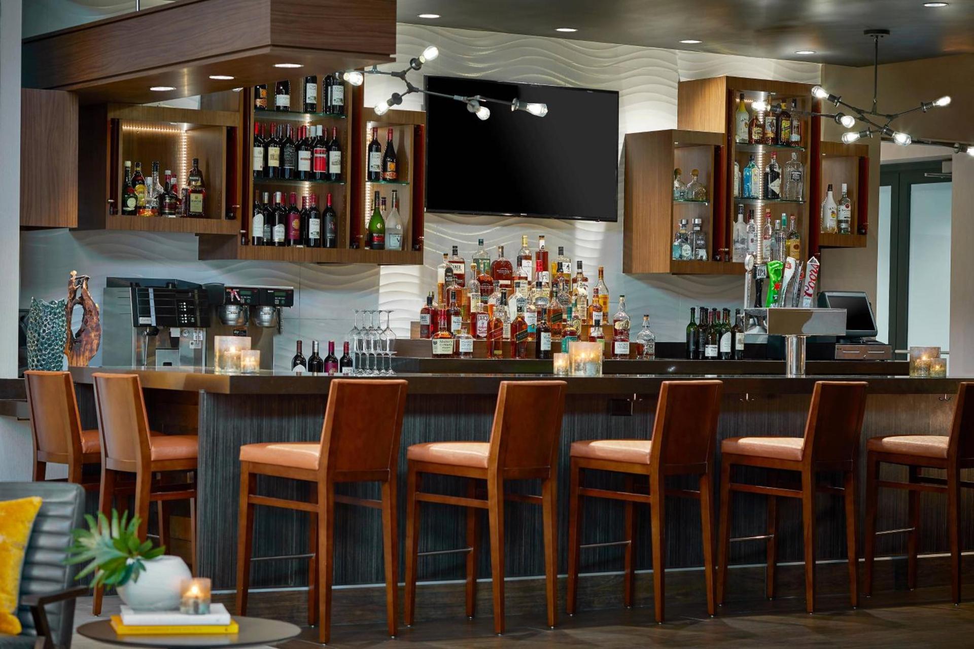 Renaissance Chicago Glenview Suites Hotel photo 30