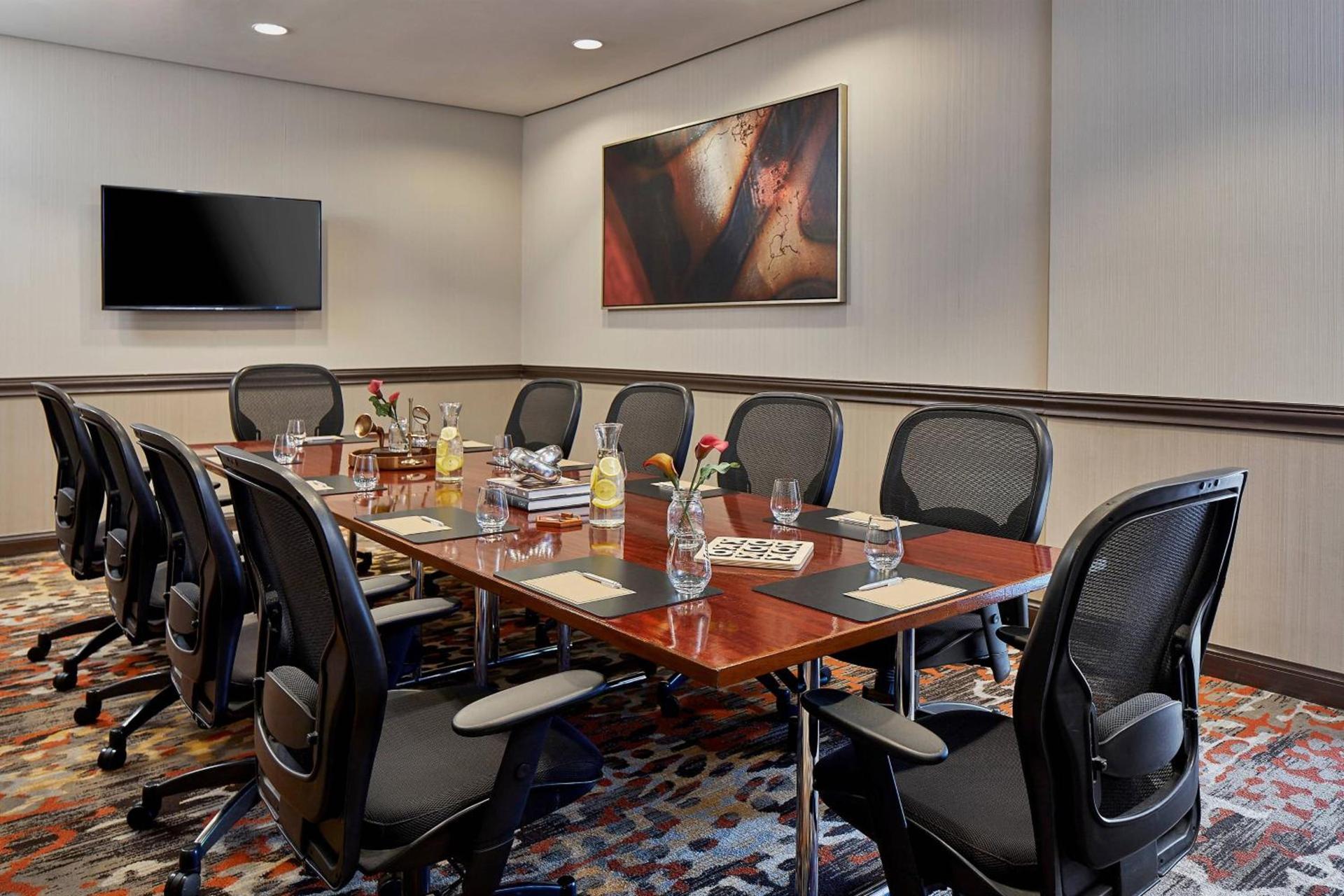 Renaissance Chicago Glenview Suites Hotel photo 41