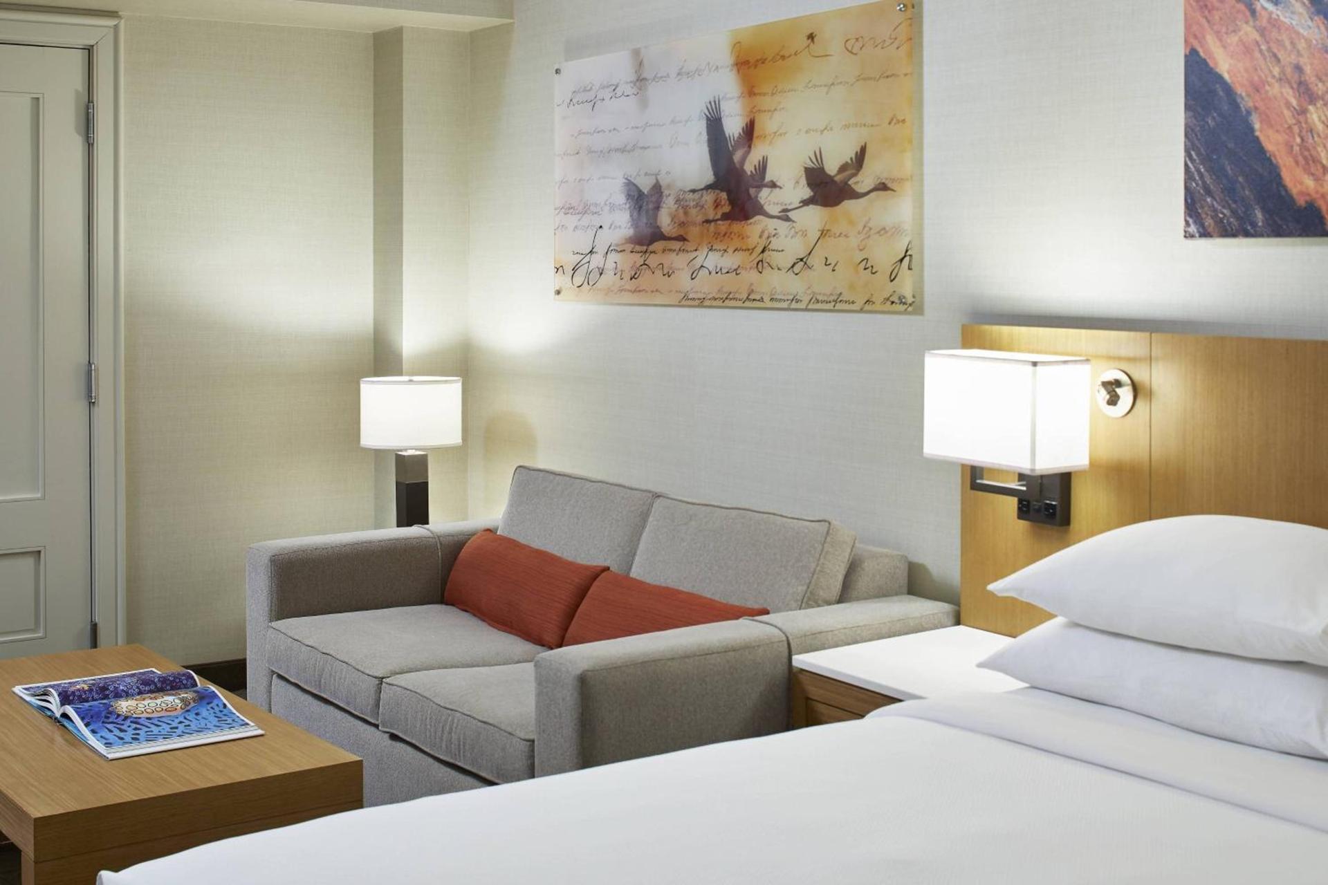 Renaissance Chicago Glenview Suites Hotel photo 10