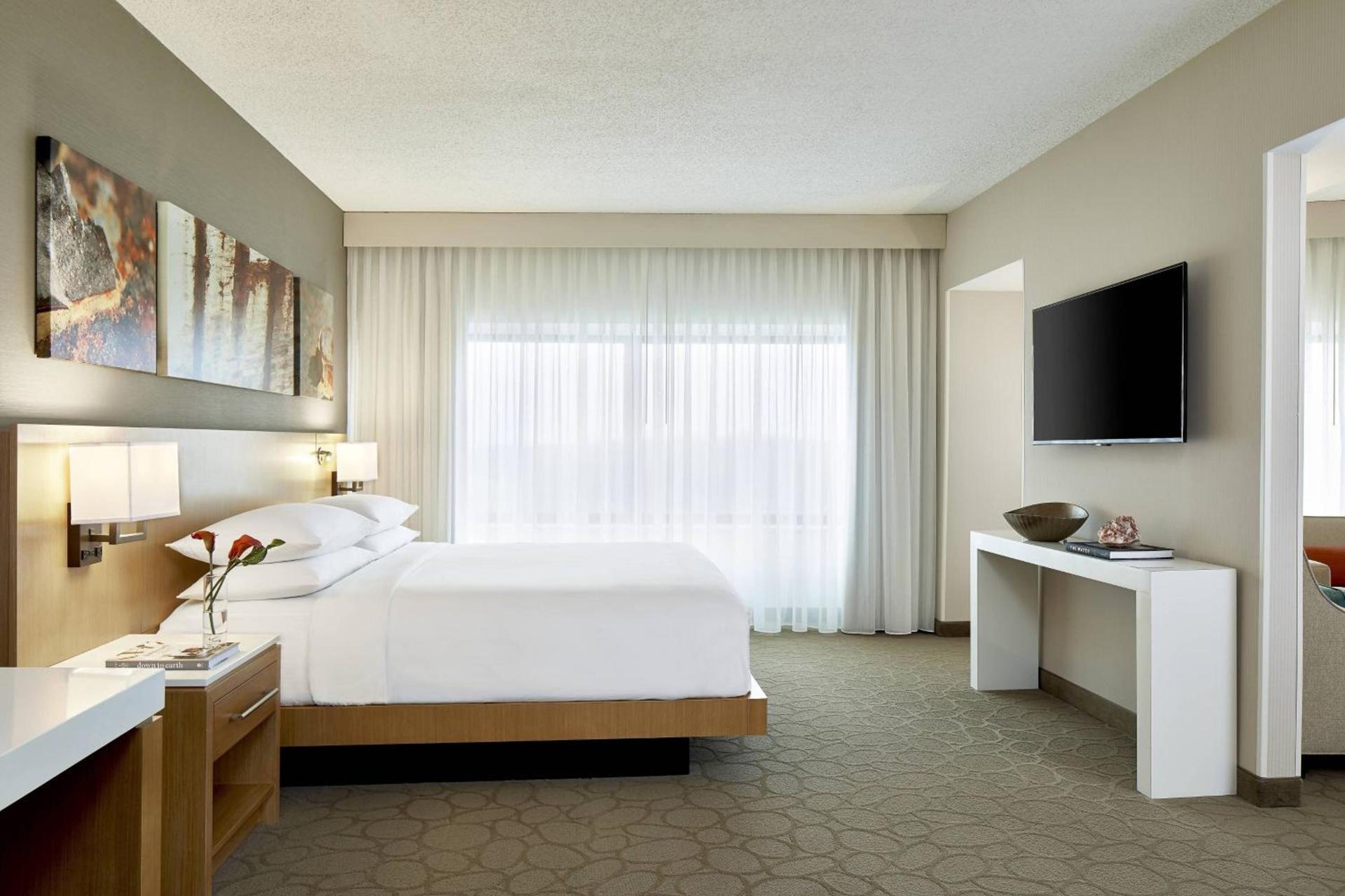 Renaissance Chicago Glenview Suites Hotel photo 22