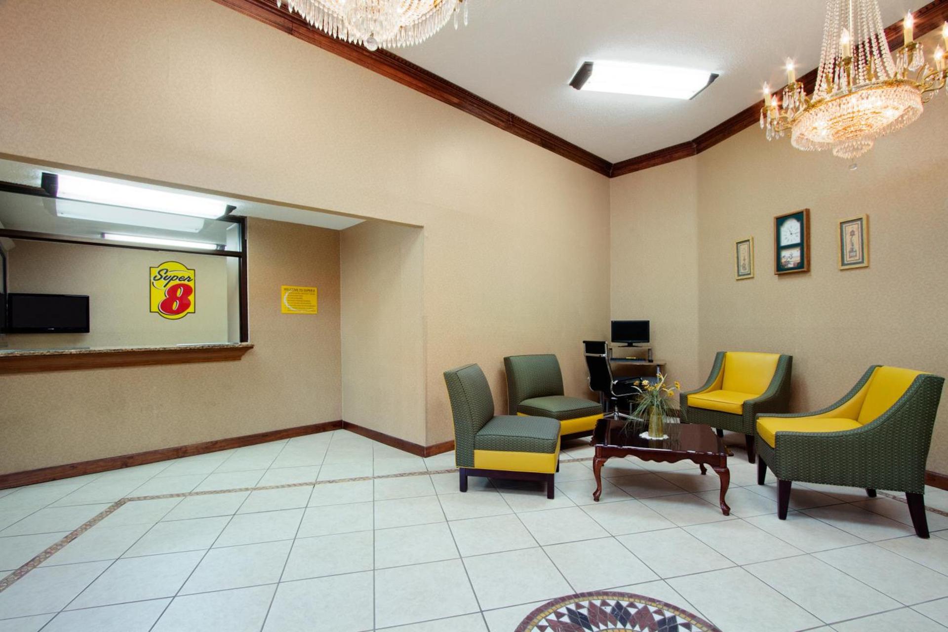 Super 8 by Wyndham Homewood Birmingham Area photo 12