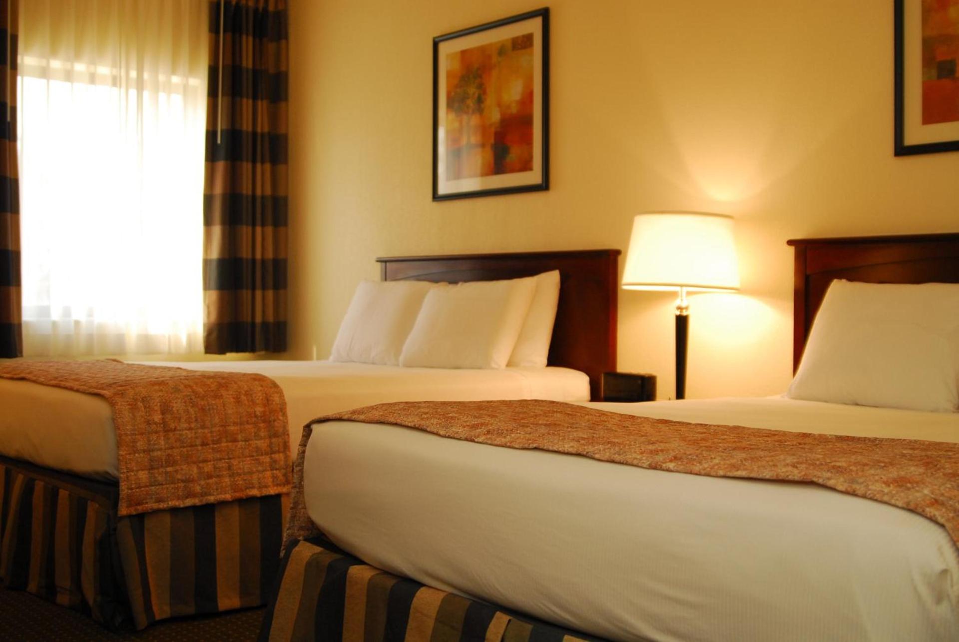 Ramada by Wyndham Bettendorf photo 14