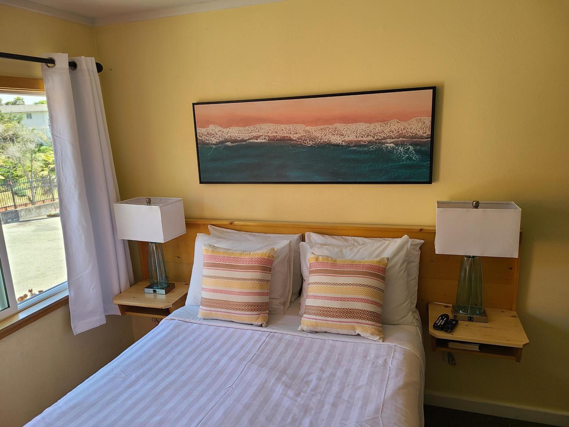 Sunny Cove Motel photo 6