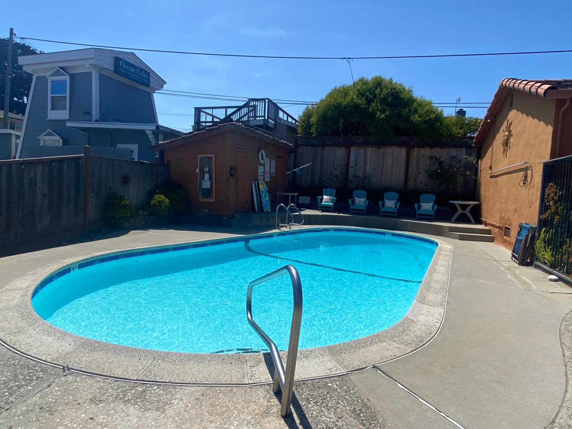 Sunny Cove Motel photo 11