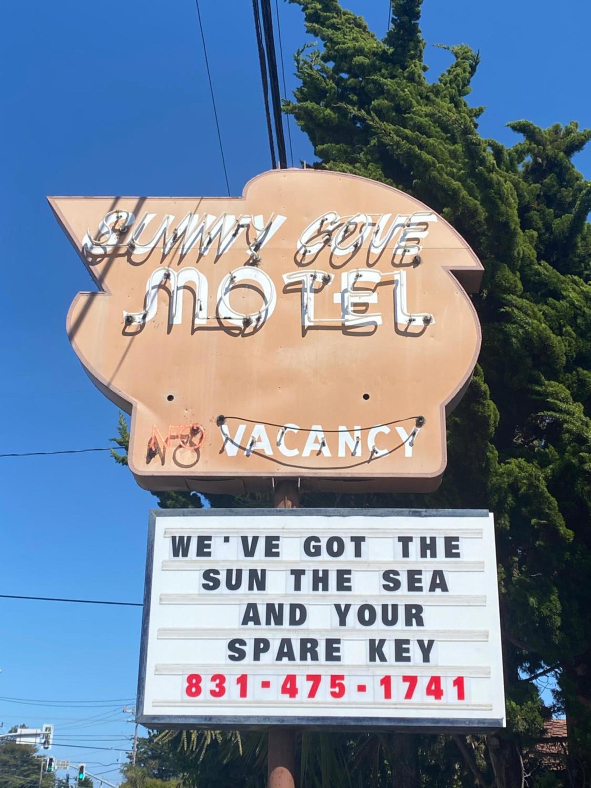 Sunny Cove Motel photo 16
