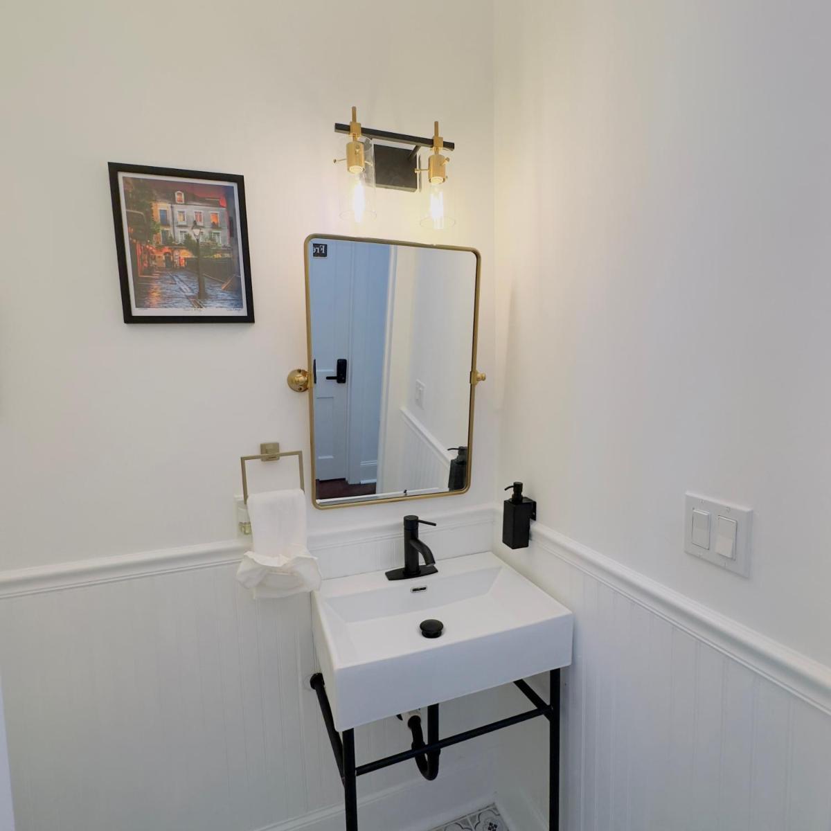 Walk to French Quarter Canal Suite Guesthouse photo 17