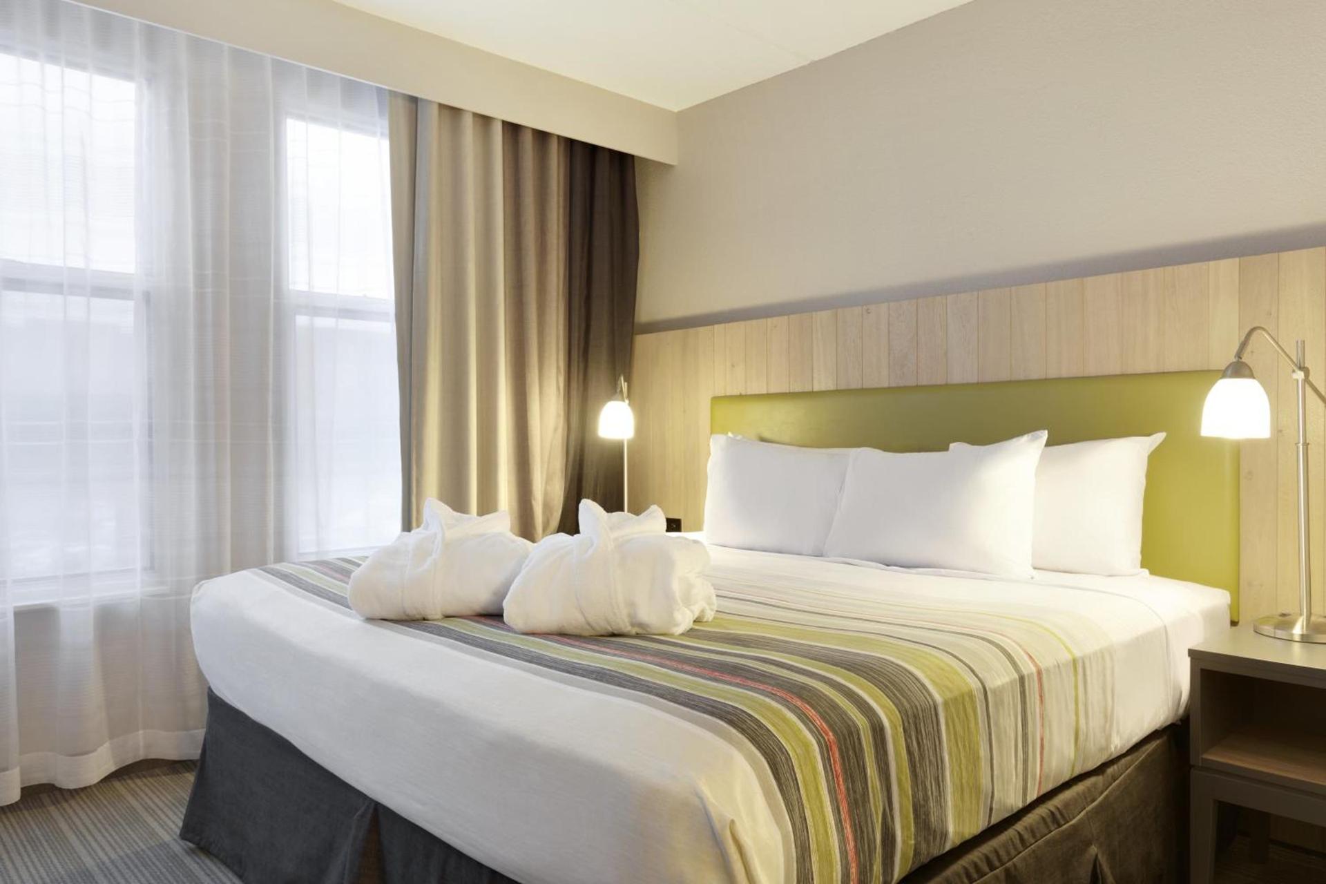 Country Inn & Suites by Radisson, Bloomington at Mall of America, MN photo 50