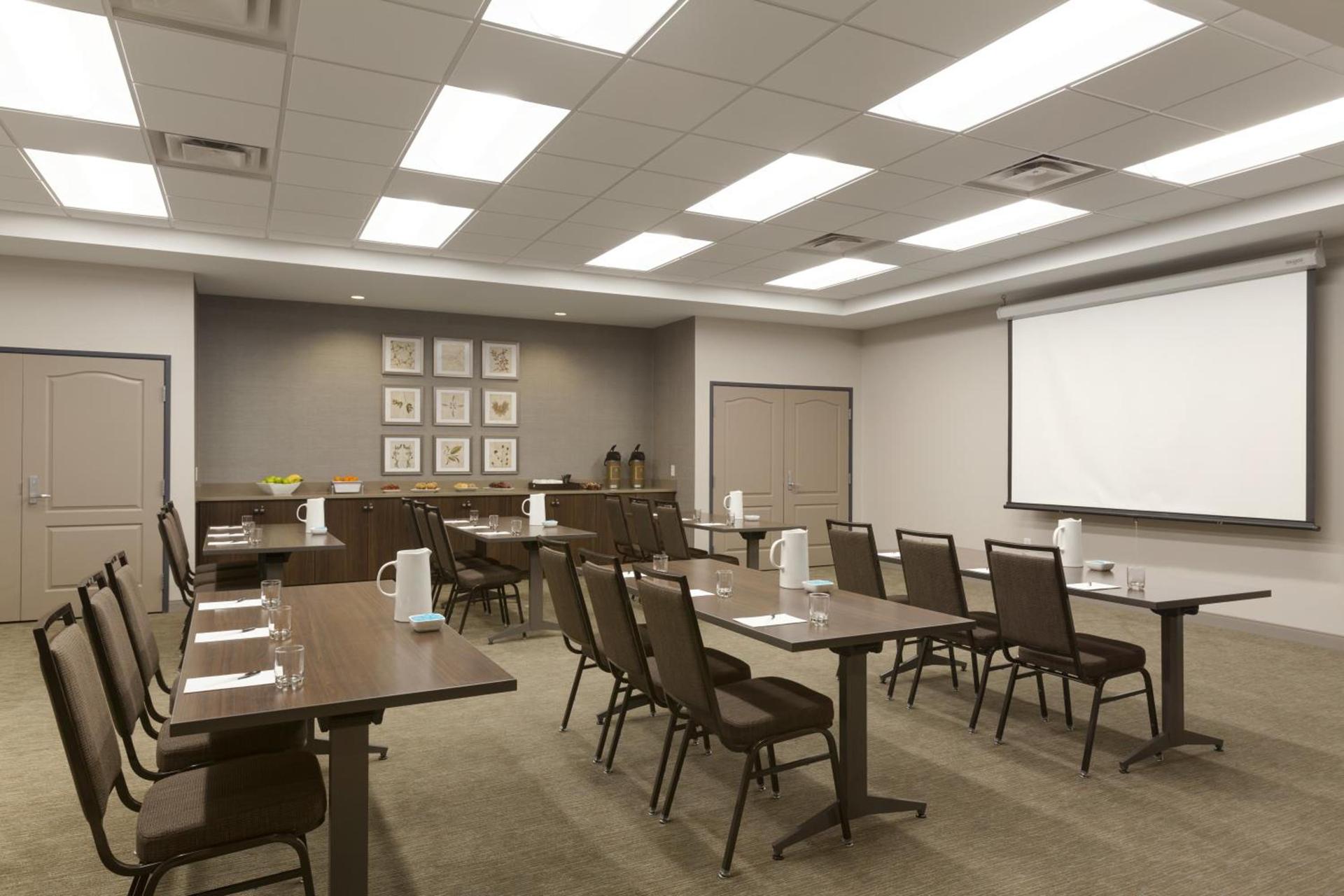 Country Inn & Suites by Radisson, Bloomington at Mall of America, MN photo 53