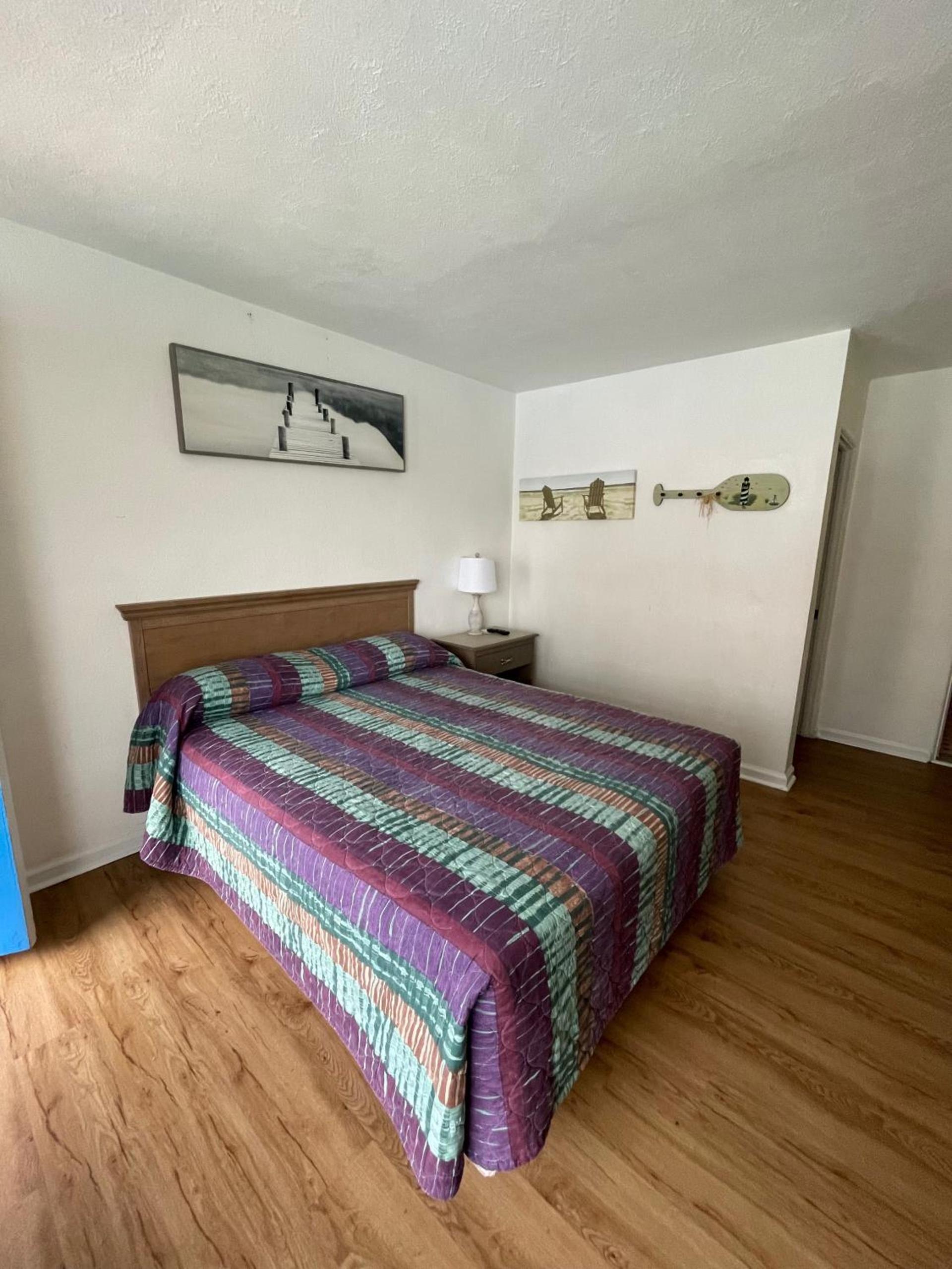 Beach Colony Motel photo 75