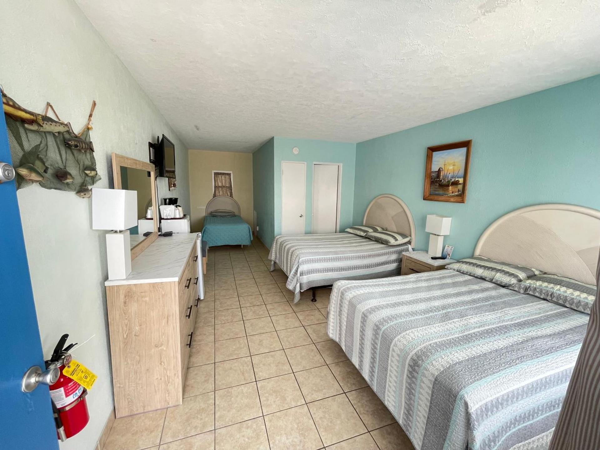Beach Colony Motel photo 78