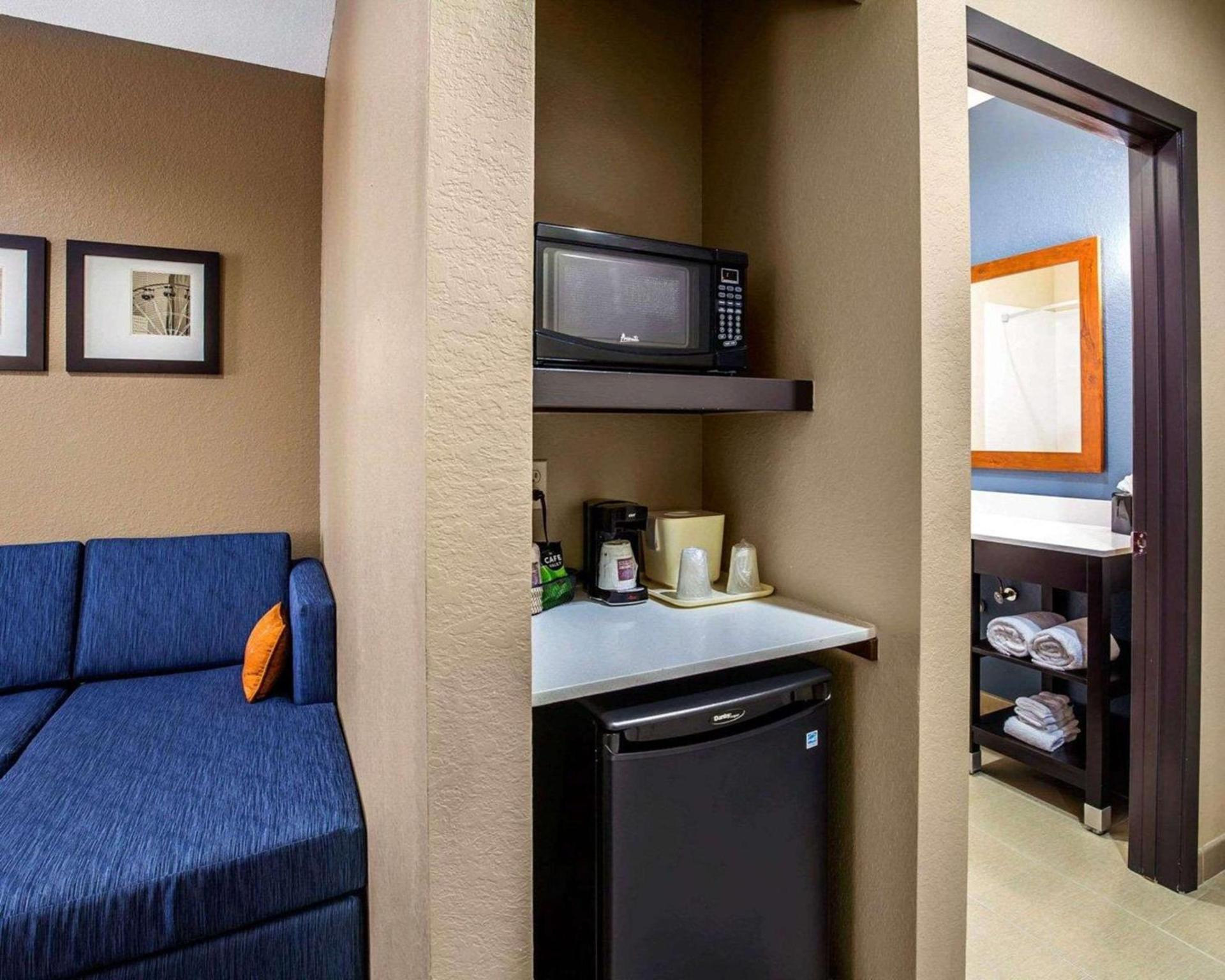 Comfort Suites Northwest - Cy - Fair photo 12