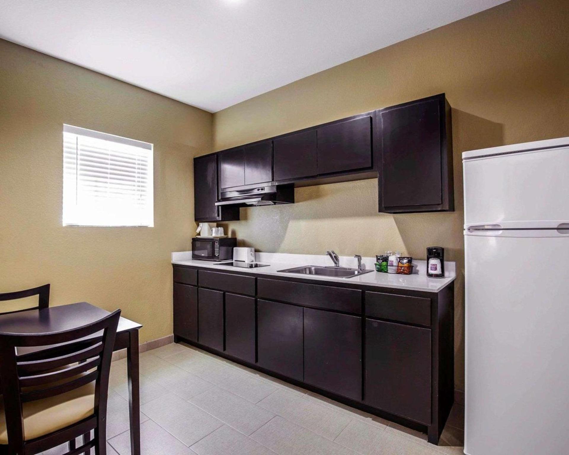 Comfort Suites Northwest - Cy - Fair photo 13