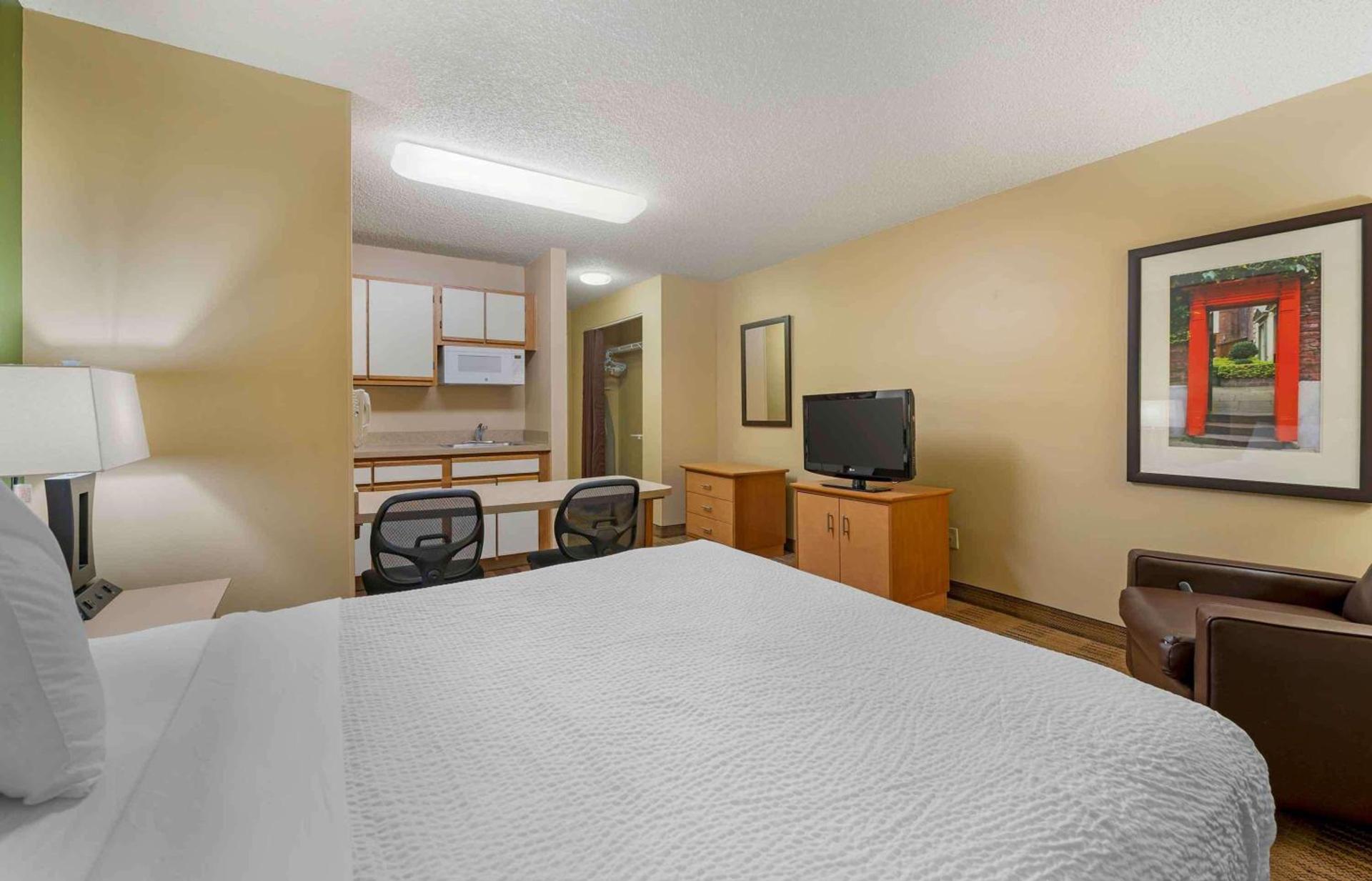 Extended Stay America Suites - Cincinnati - Blue Ash - Reagan Hwy photo 17