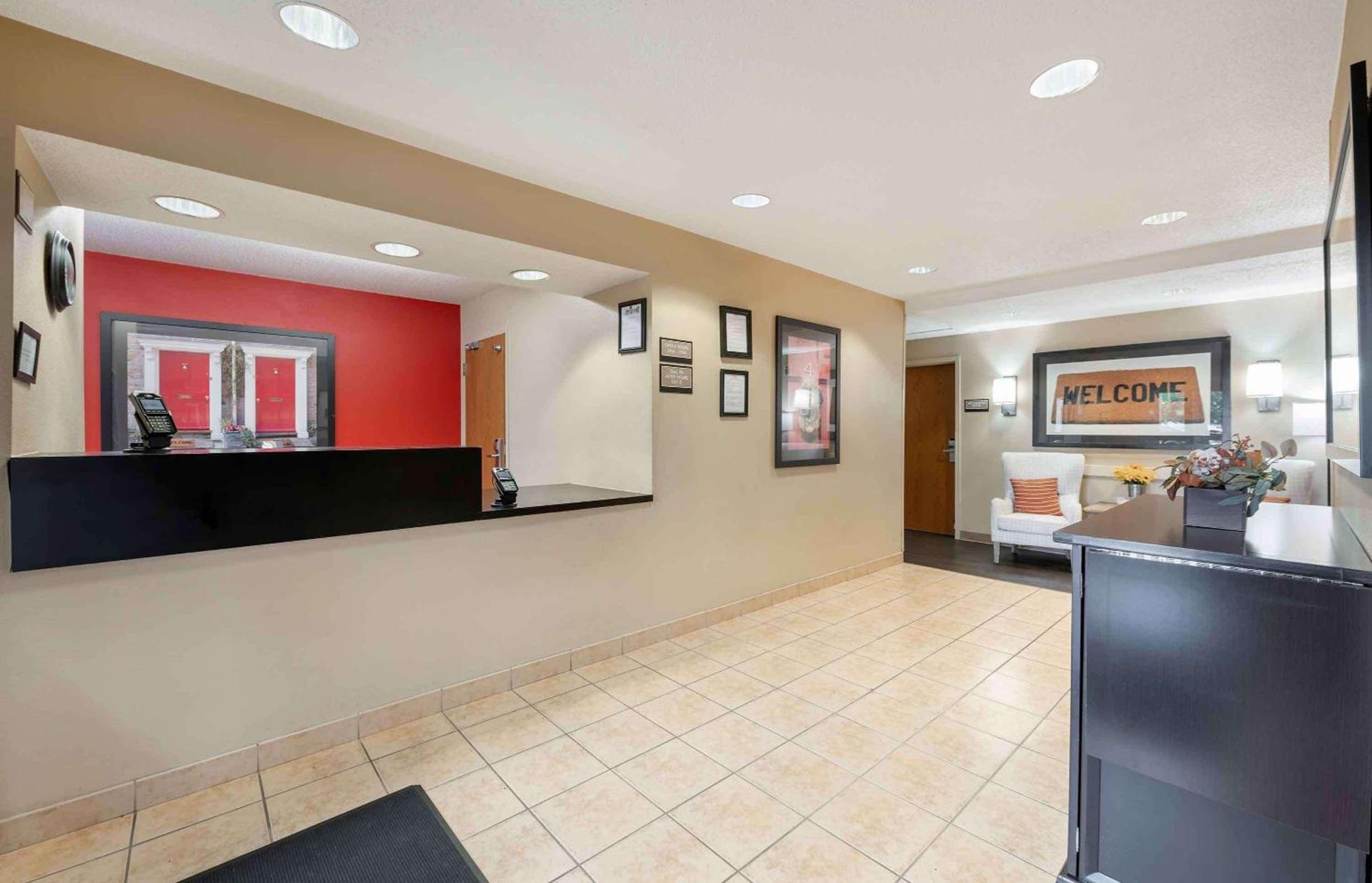 Extended Stay America Suites - Cincinnati - Blue Ash - Kenwood Road photo 2