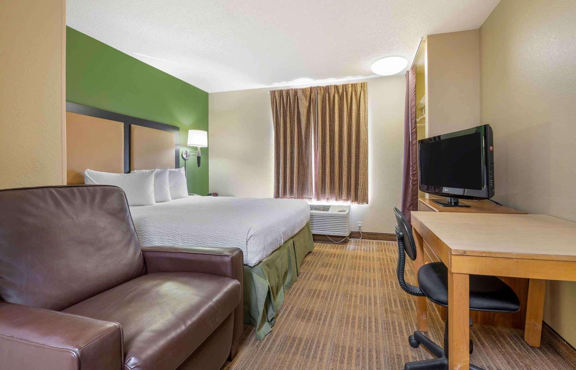 Extended Stay America Suites - Cincinnati - Blue Ash - Kenwood Road photo 14