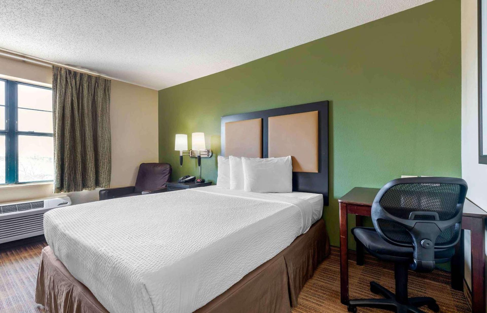 Extended Stay America Suites - Dallas - Greenville Avenue photo 11