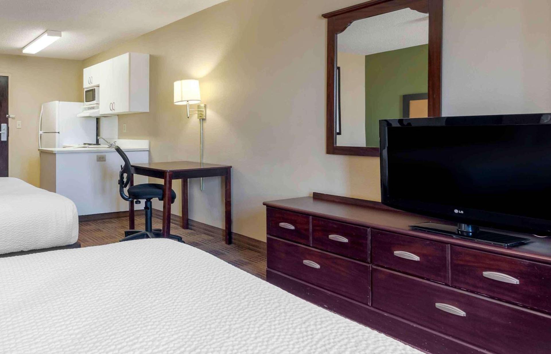 Extended Stay America Suites - Dallas - Greenville Avenue photo 22