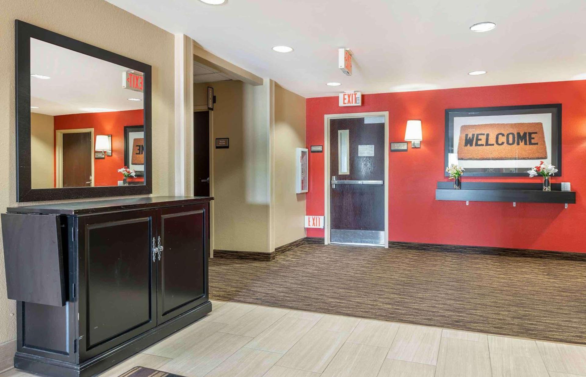 Extended Stay America Suites - Indianapolis - Airport photo 14