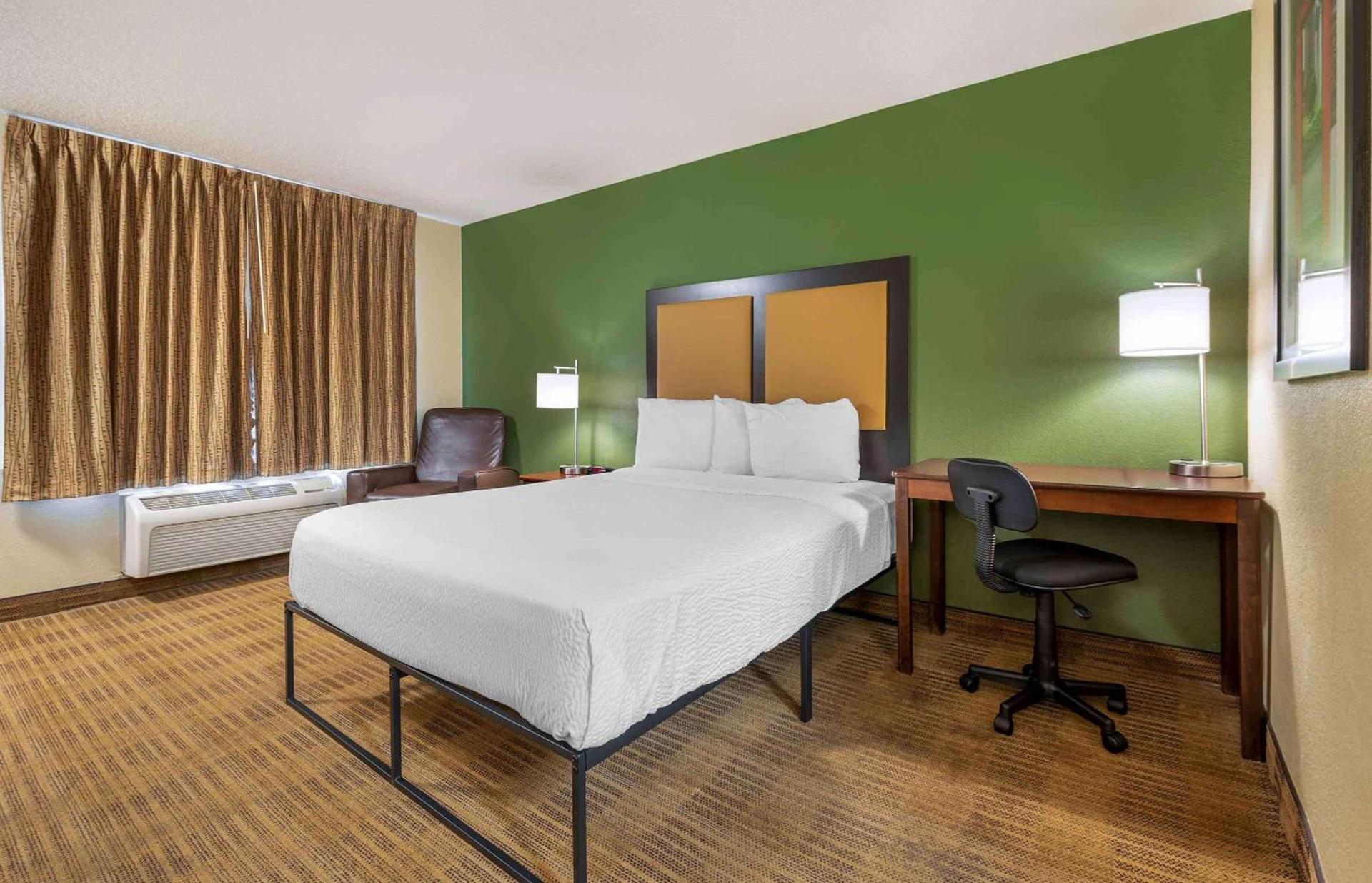 Extended Stay America Suites - Indianapolis - Airport photo 7
