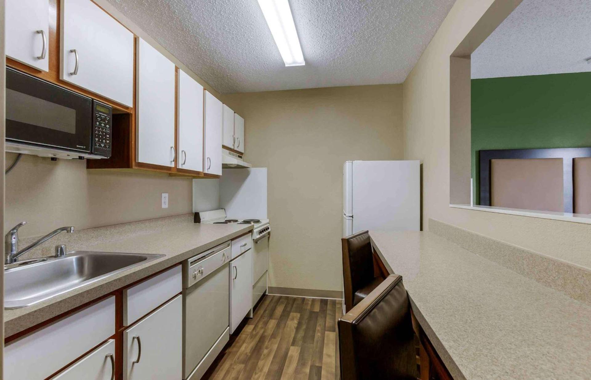 Extended Stay America Suites - El Paso - West photo 21