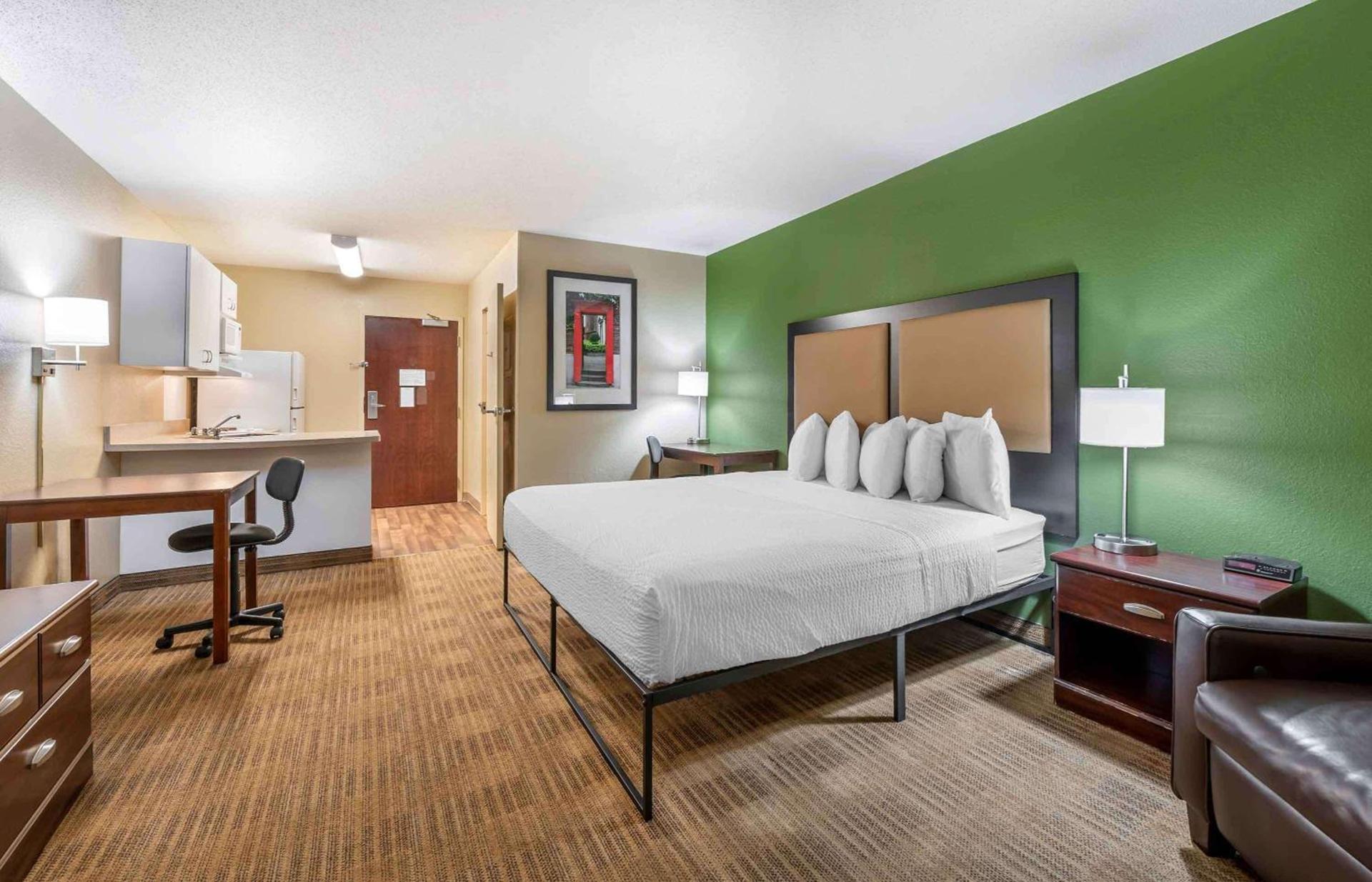 Extended Stay America Suites - Indianapolis - Airport photo 3