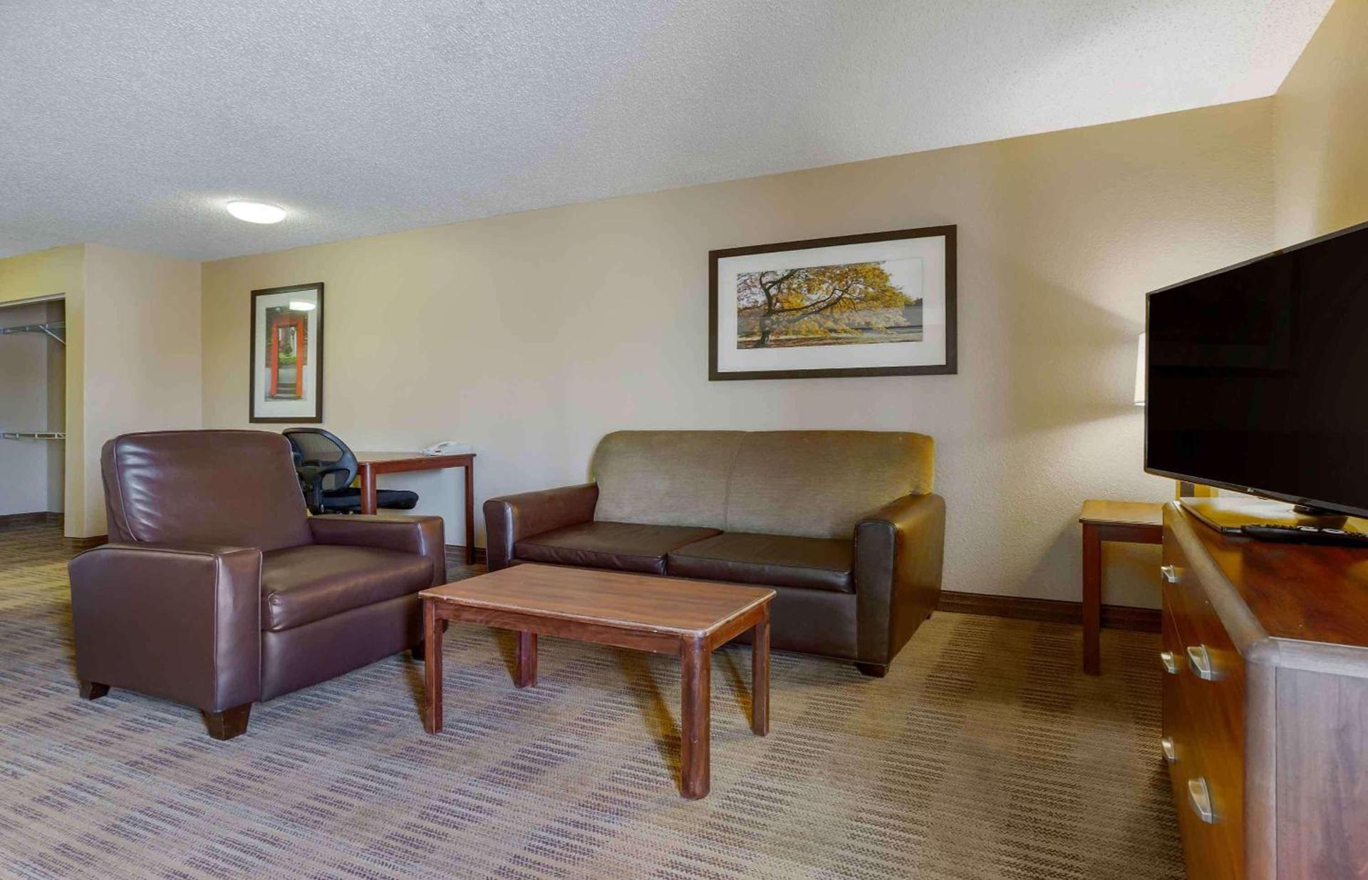 Extended Stay America Suites - El Paso - West photo 25