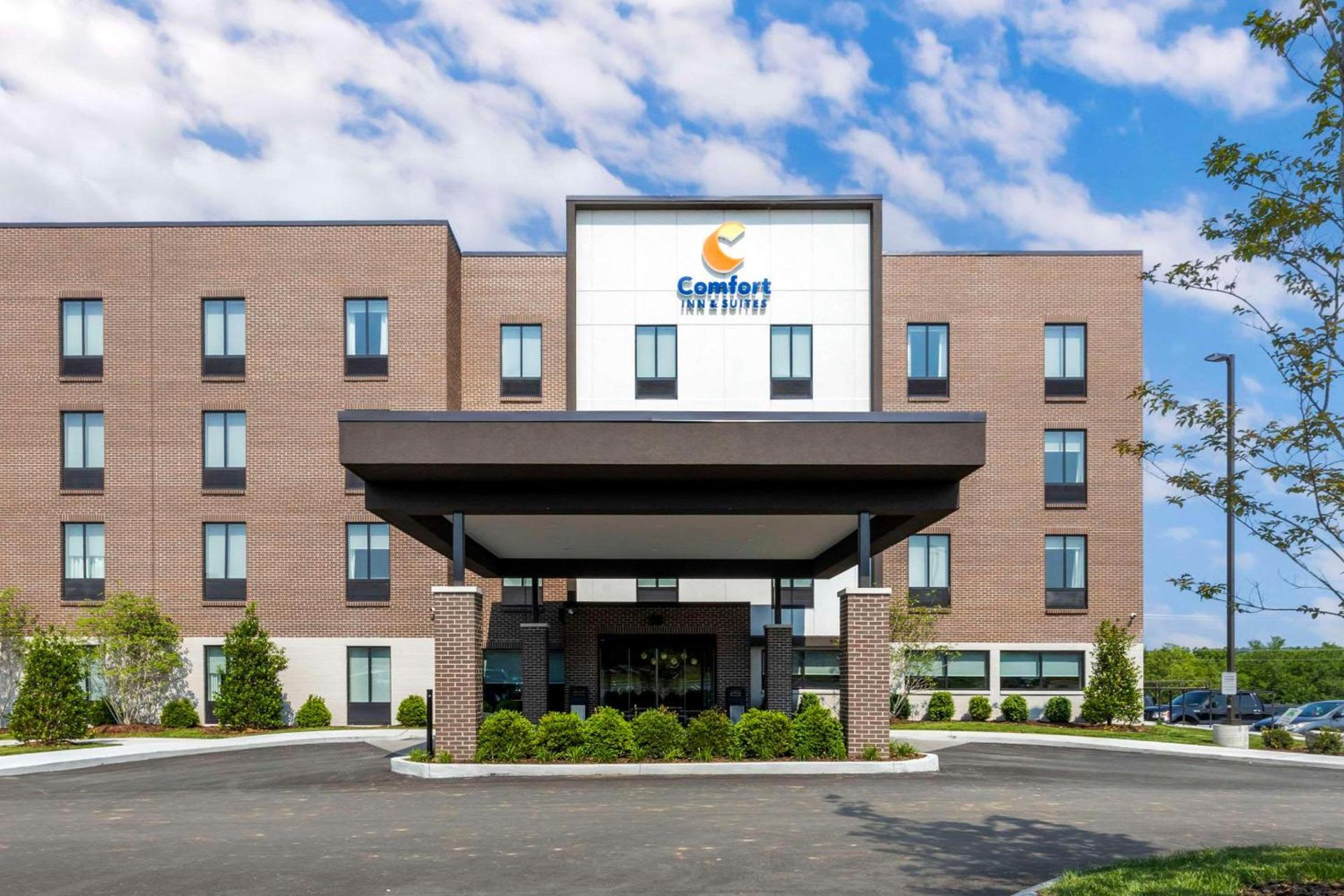 Comfort Inn & Suites Gallatin - Nashville Metro photo 2