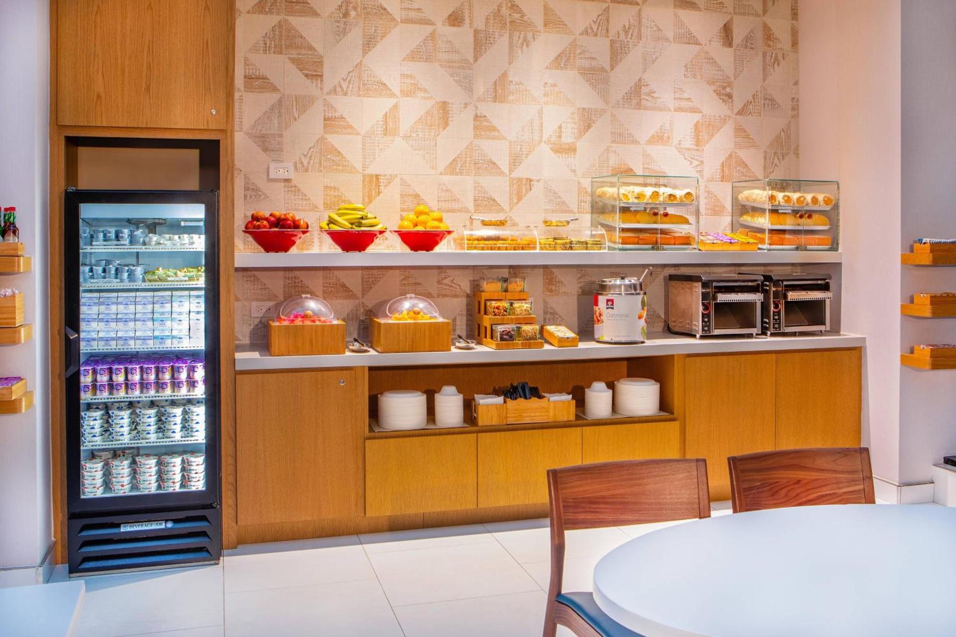 Fairfield By Marriott New York Manhattan Times Square photo 18