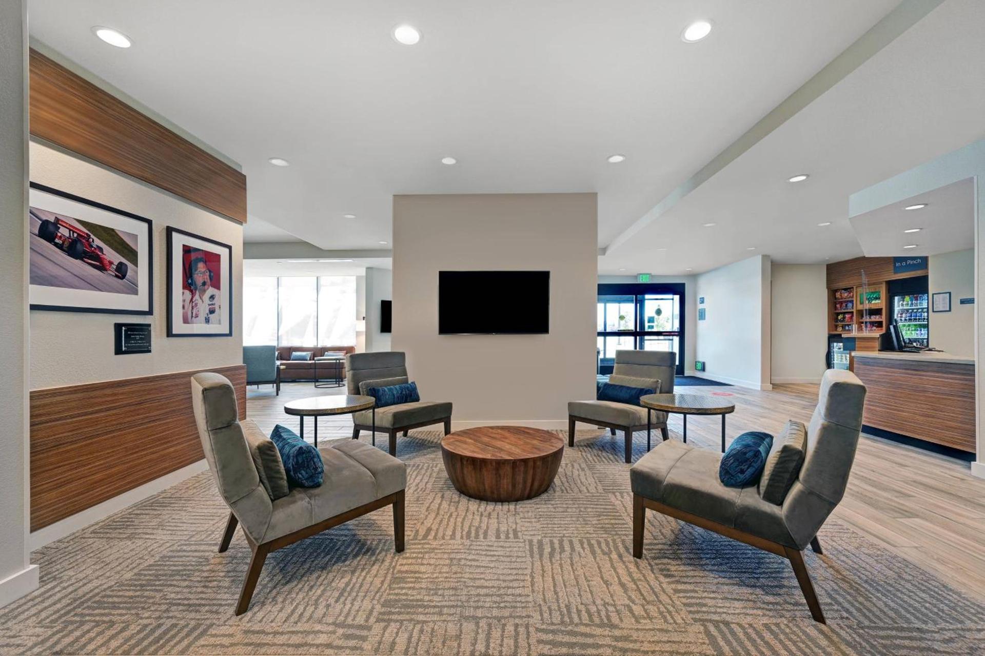 TownePlace Suites Sacramento Airport Natomas photo 5