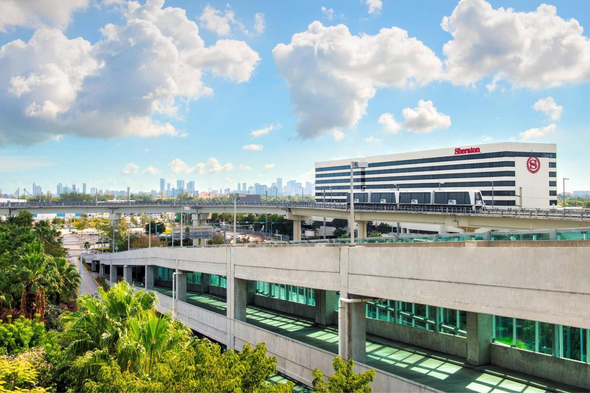 Sheraton Miami Airport Hotel and Executive Meeting Center photo 2